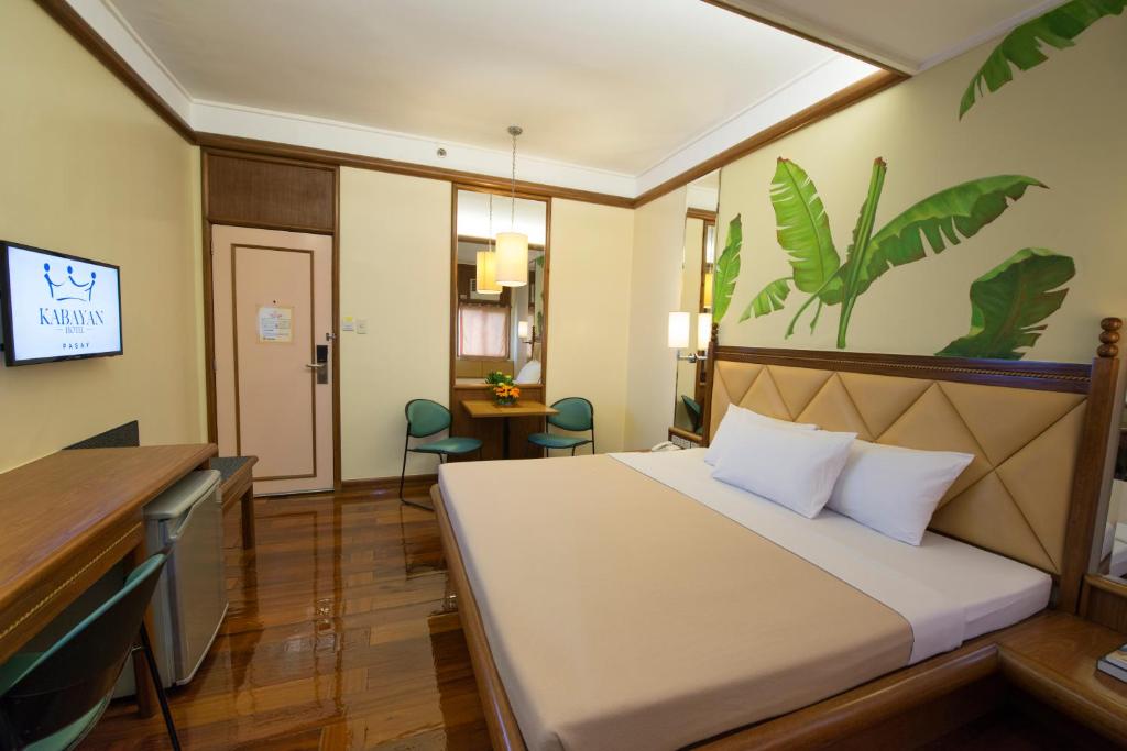 Double or Twin Standard