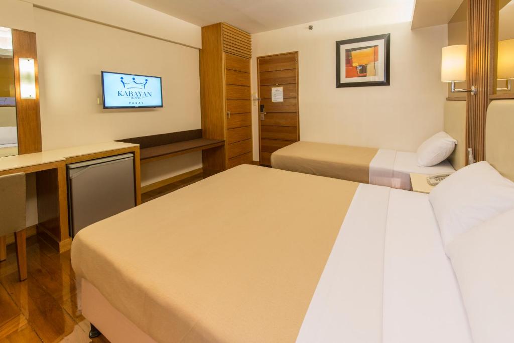 Double or Twin Standard