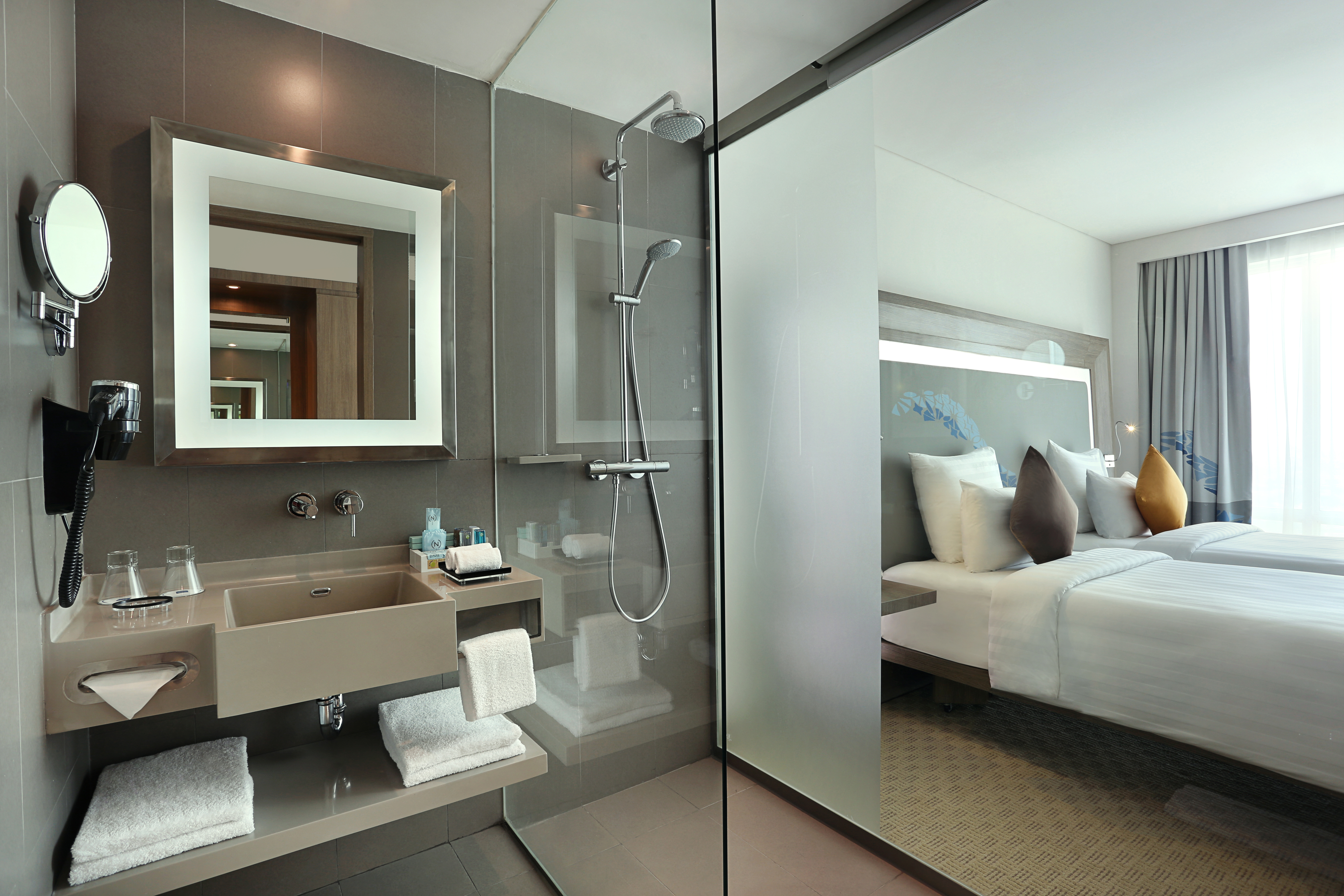 Double or Twin Superior