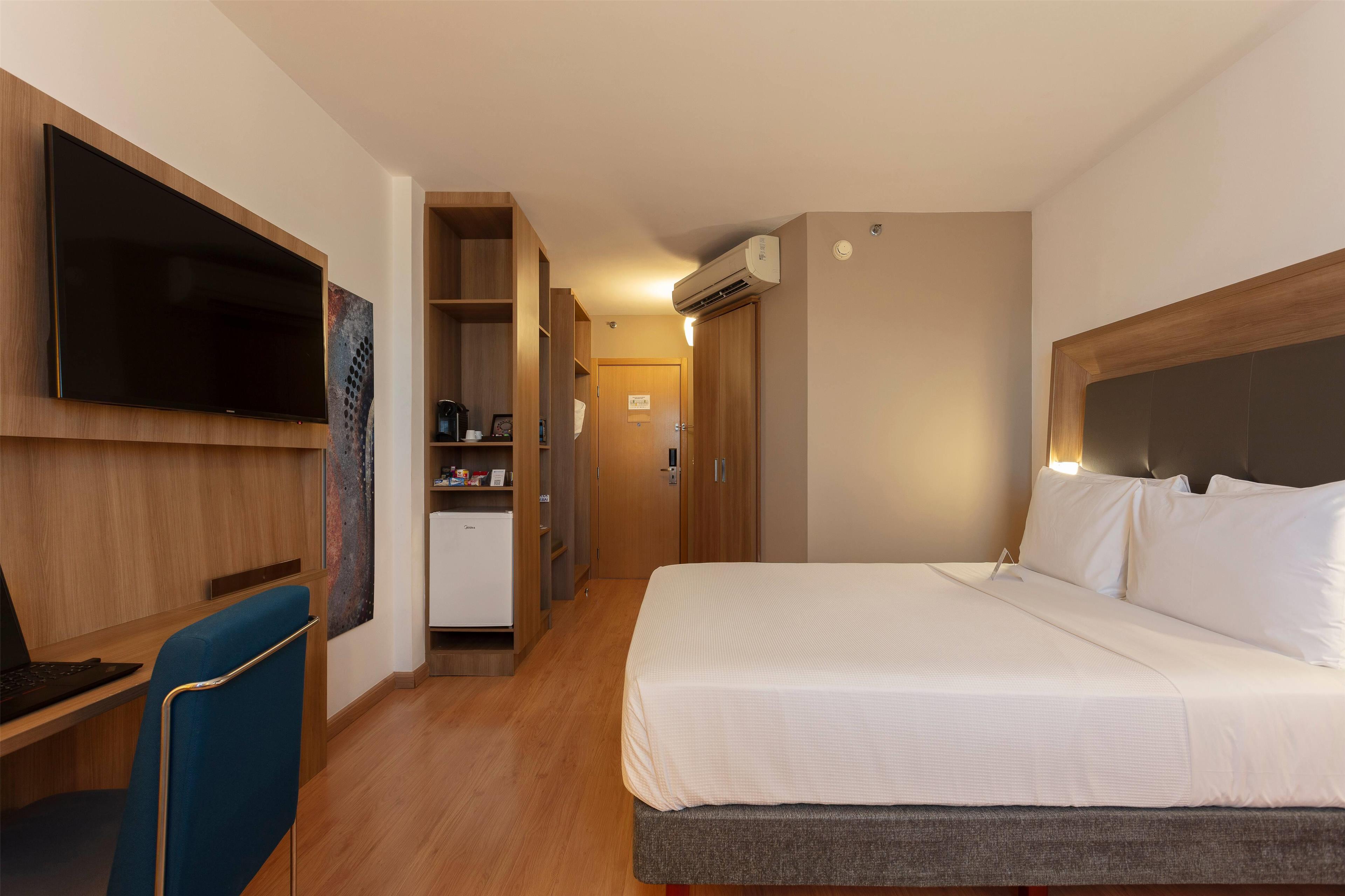 Room Superior Queen Bed