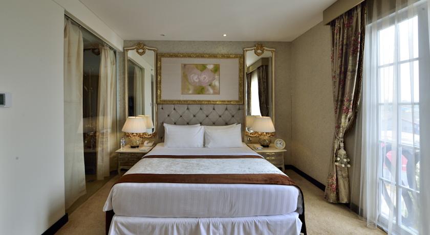 Double or Twin Deluxe