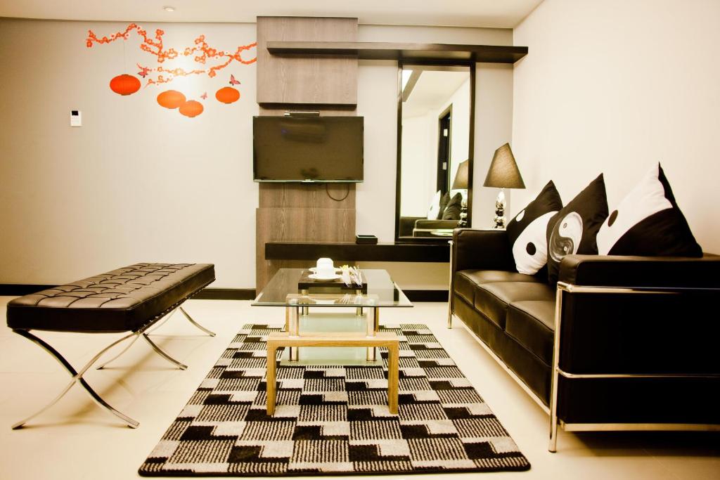 Family Room Deluxe Two Bedroom