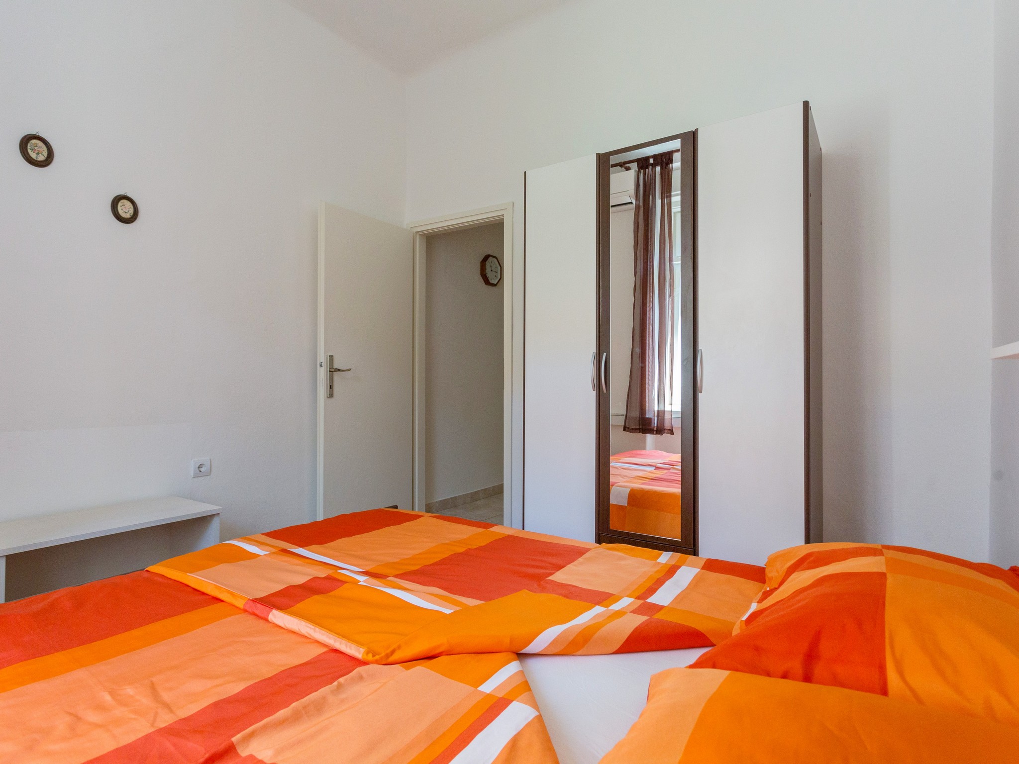 Apartment Capacity 4