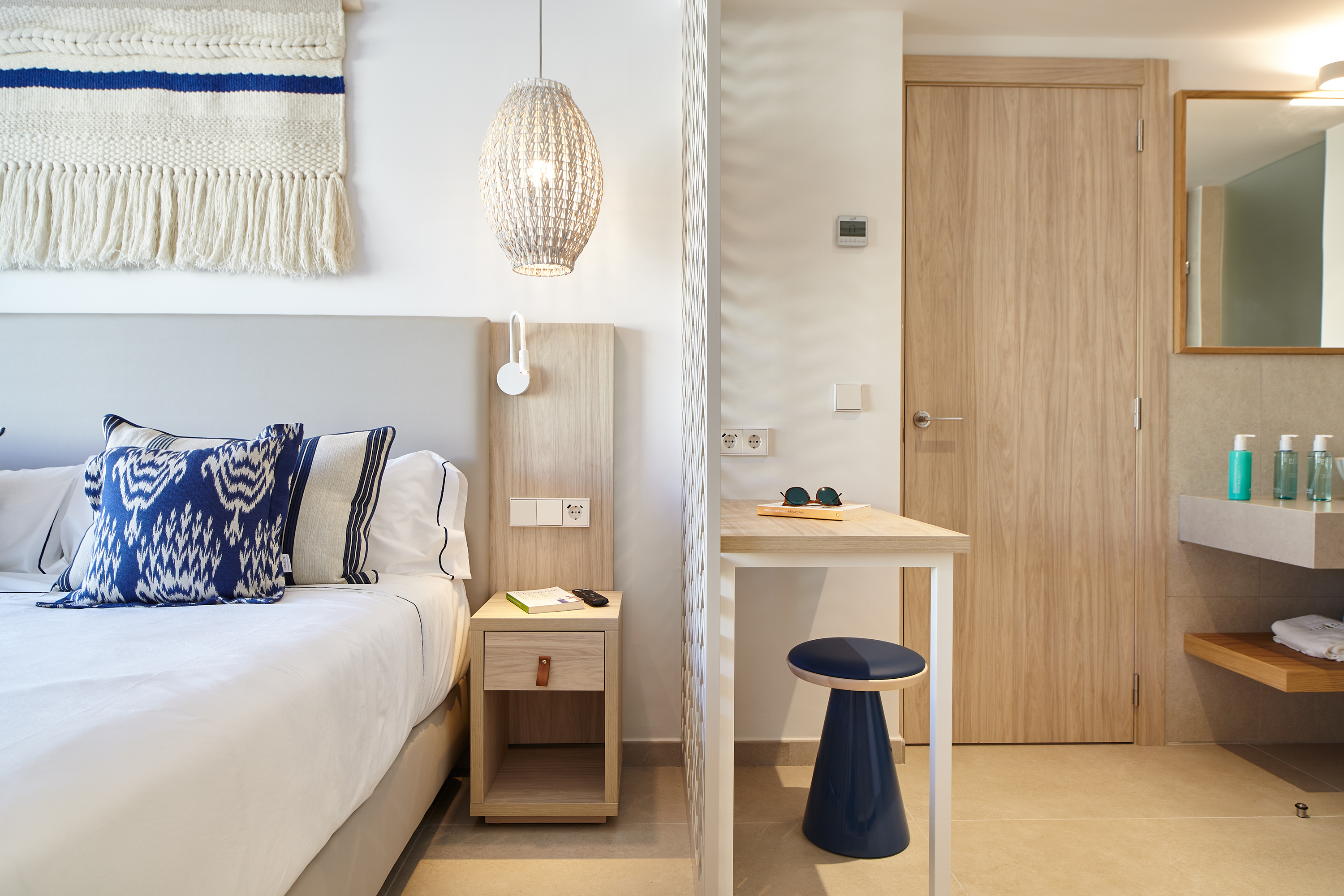 Suite Side Sea View One Bedroom