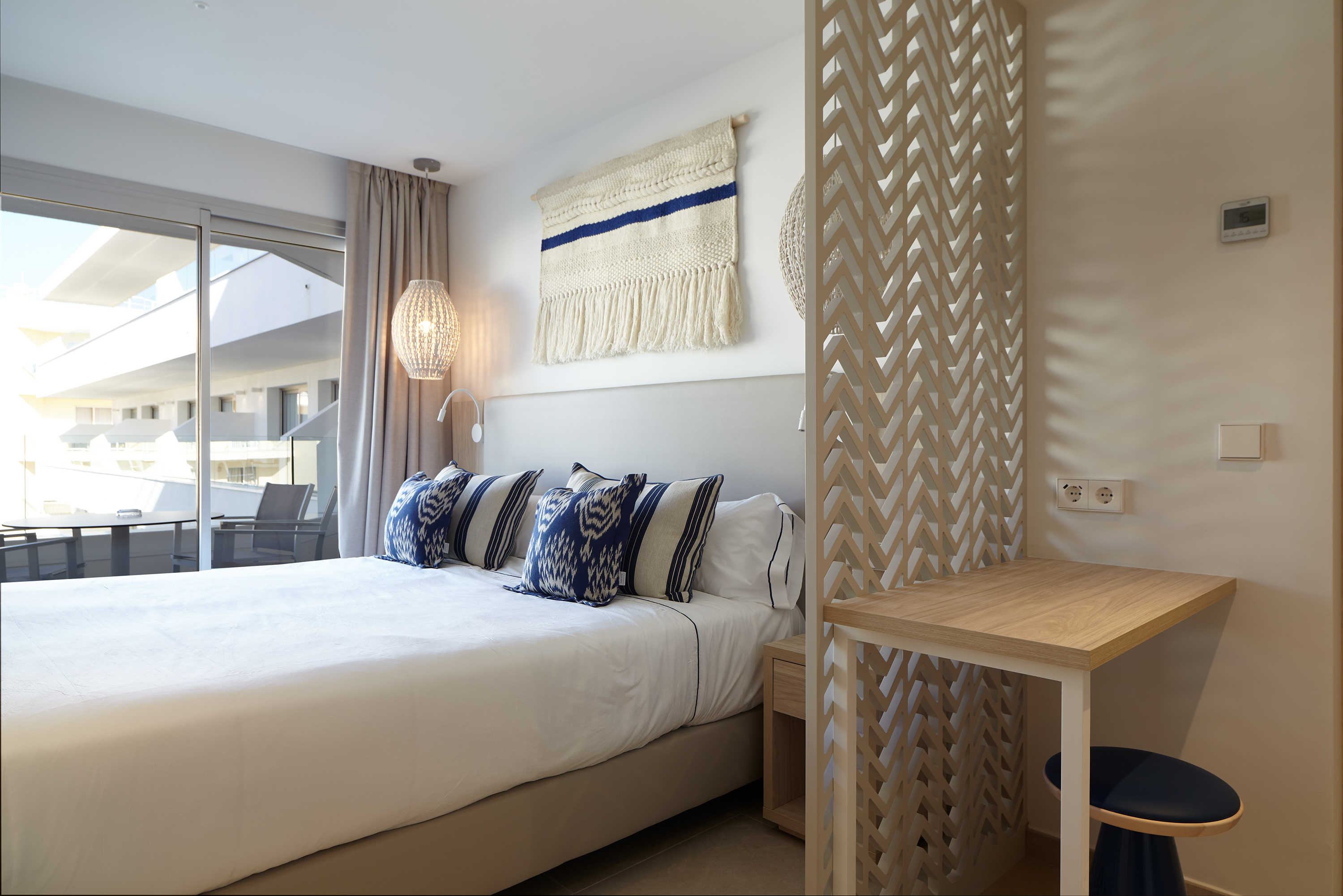 Suite Side Sea View One Bedroom