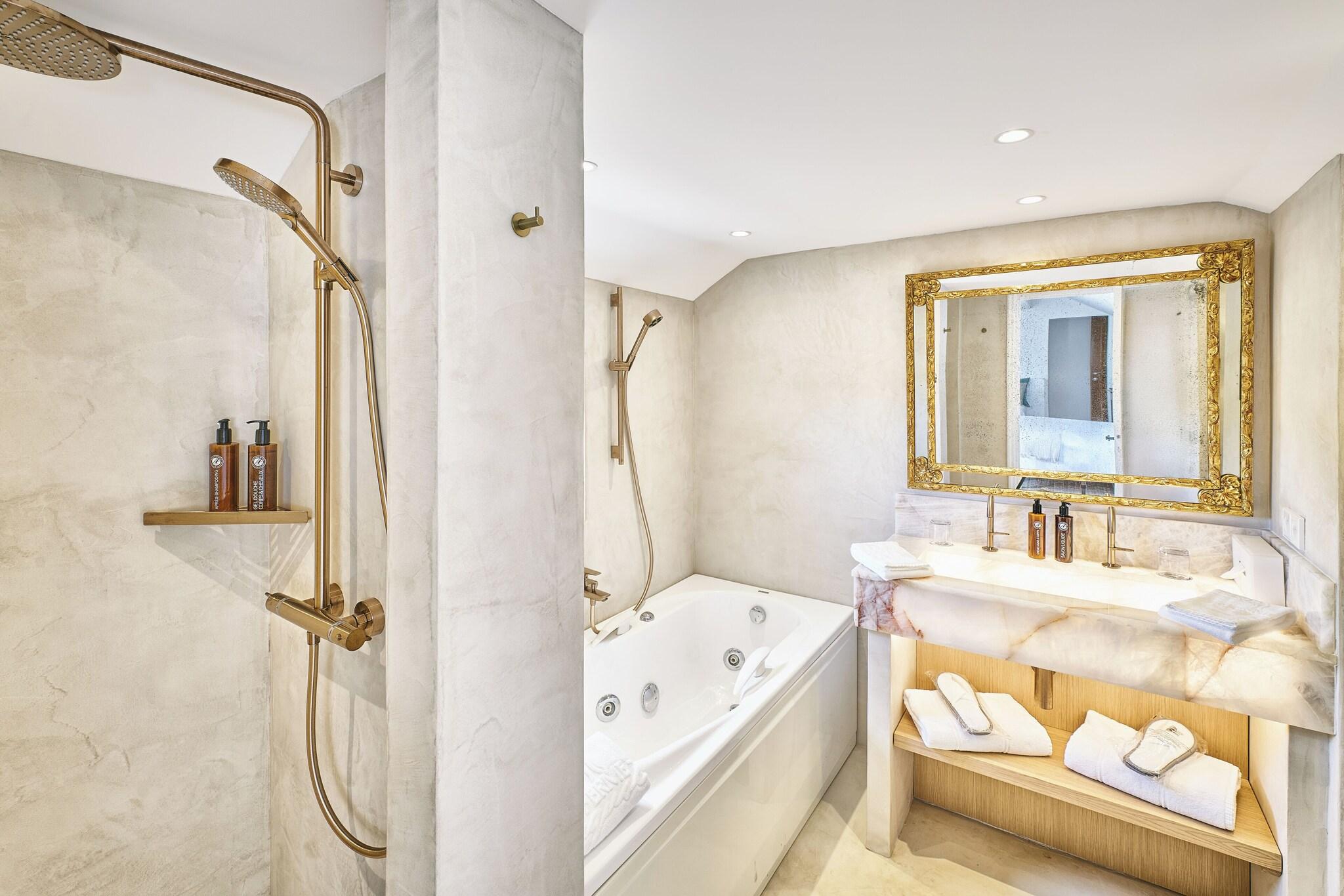 Double Deluxe Sea View