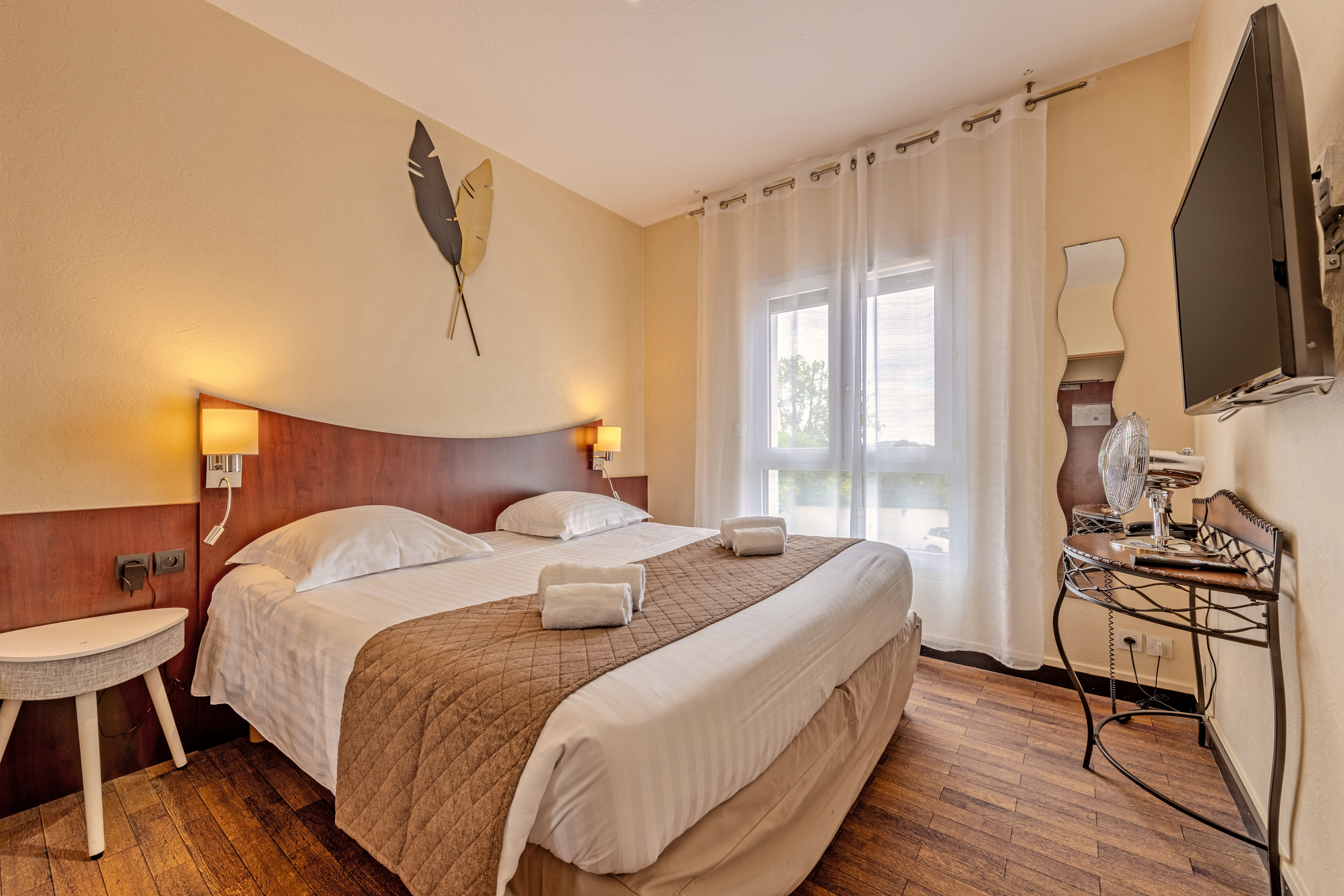 Suite with Kitchenette