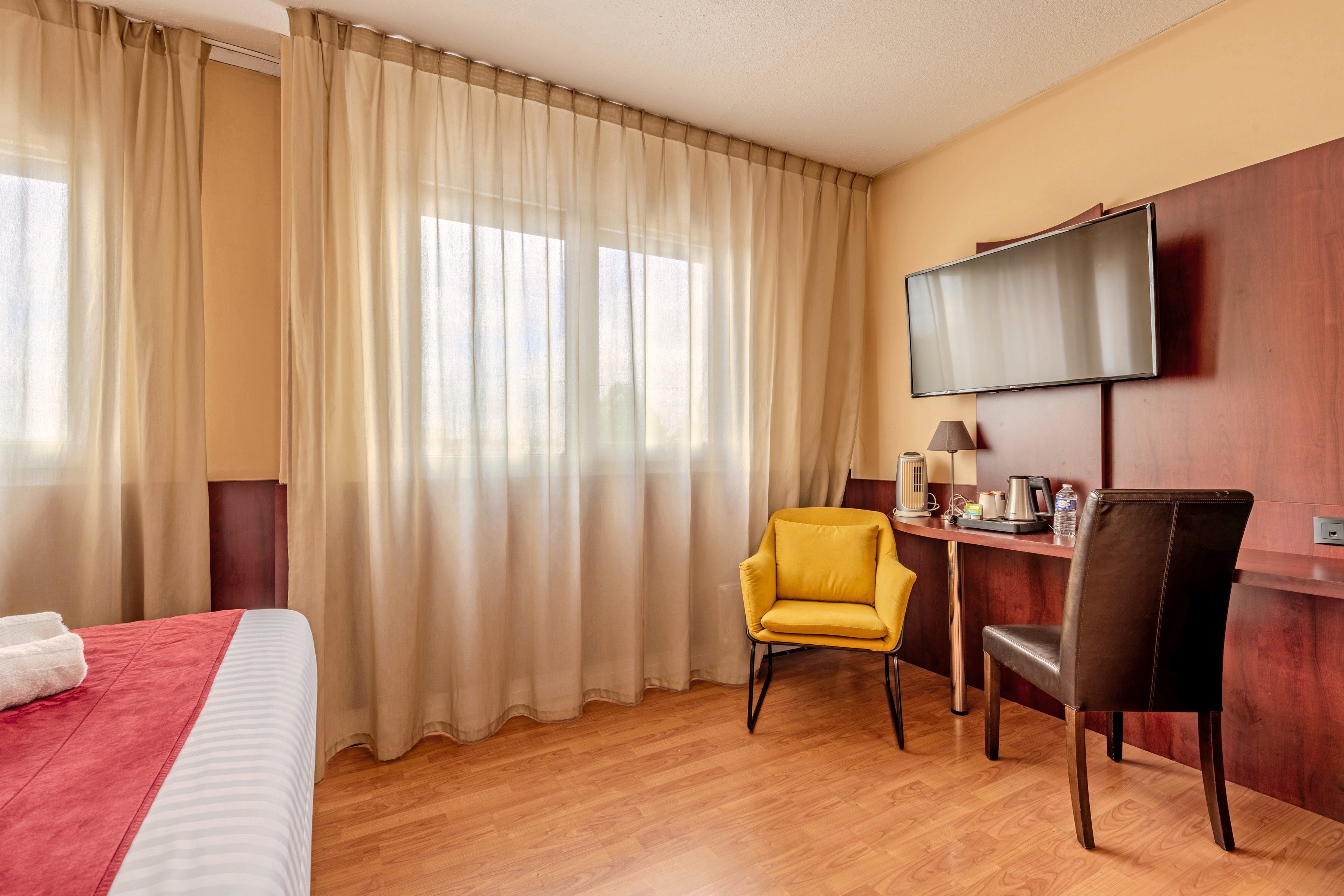 Double Superior King Bed