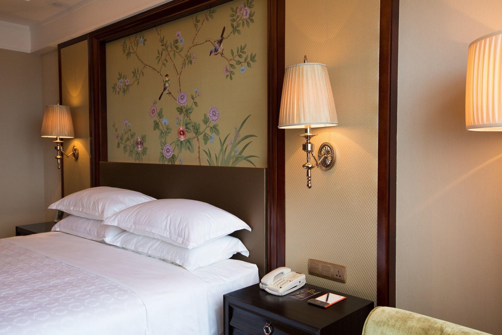 Double King Size Bed