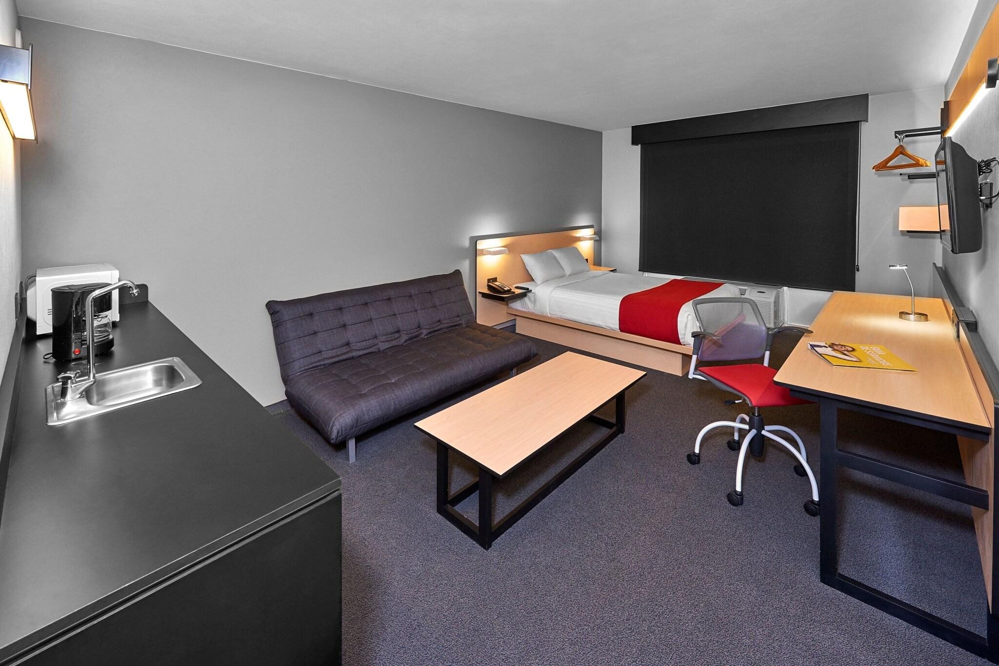 Double Superior Queen Bed