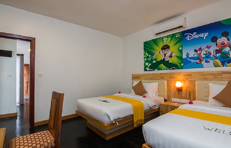 Family Room Garden View