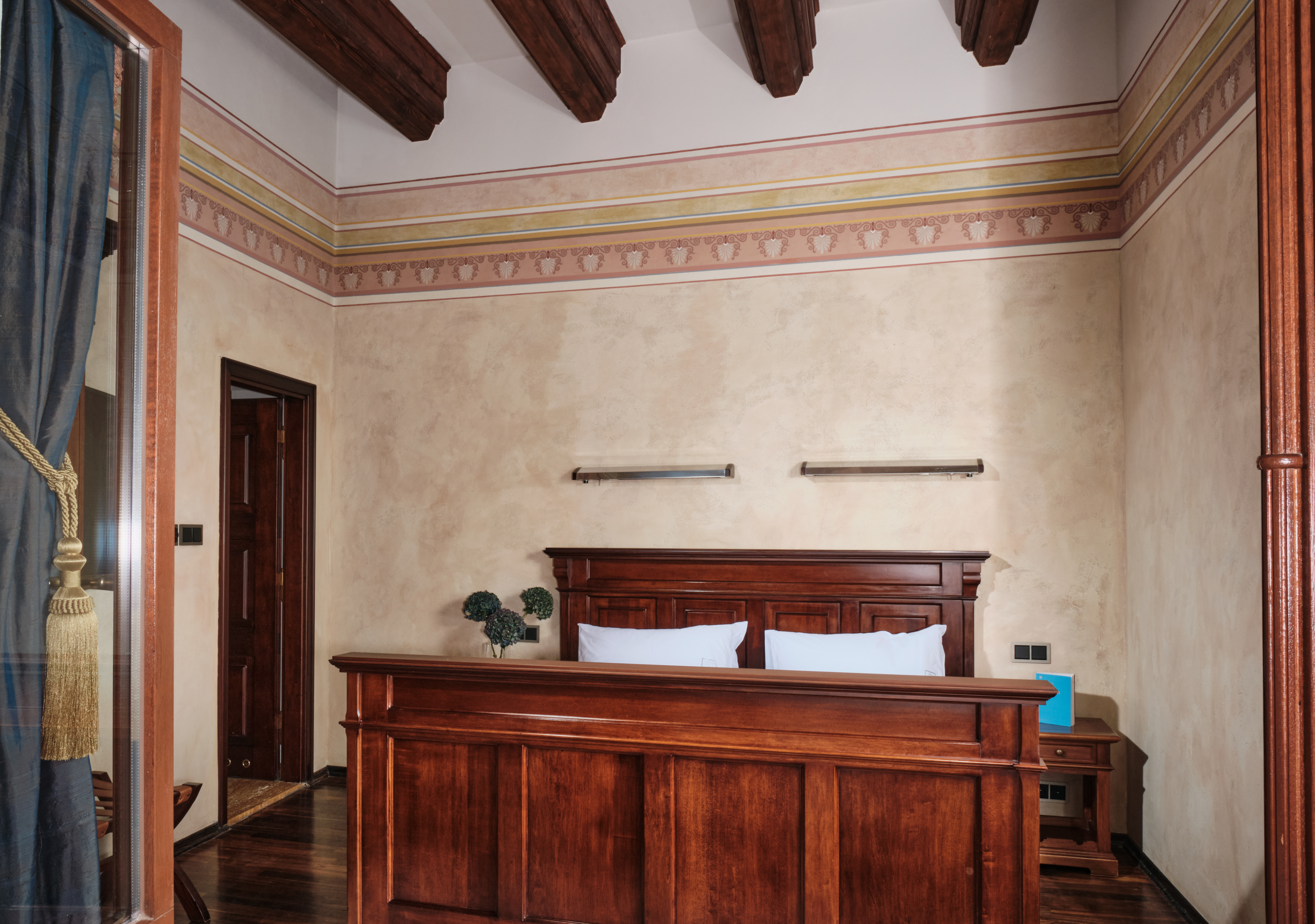 Junior Suite Deluxe One Bed