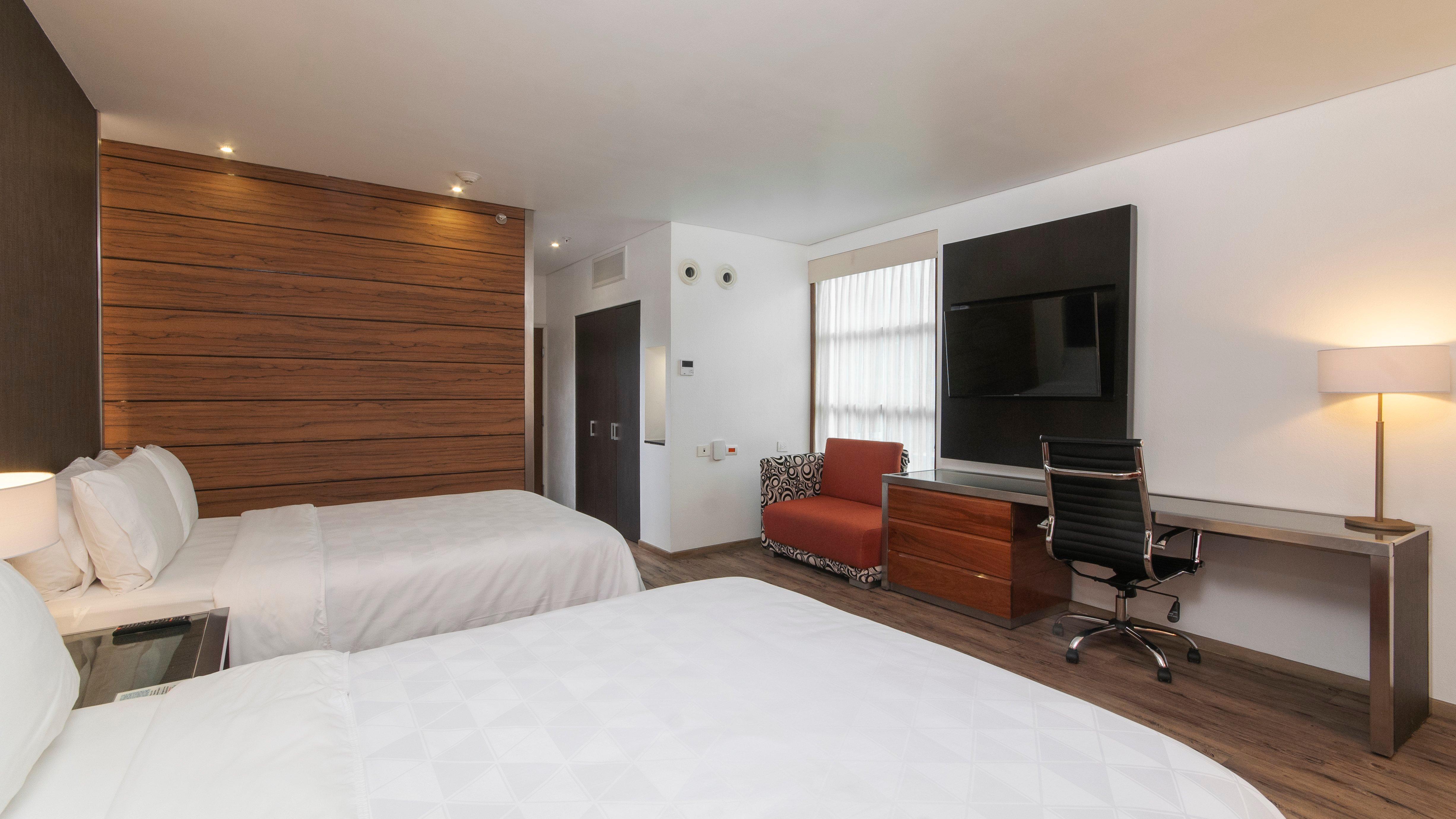 Double Two Queen Beds Non Smoking