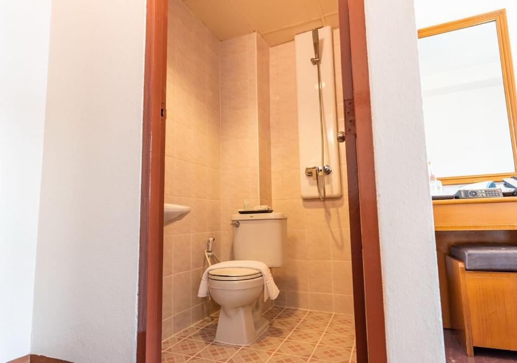 Double Queen Size Bed