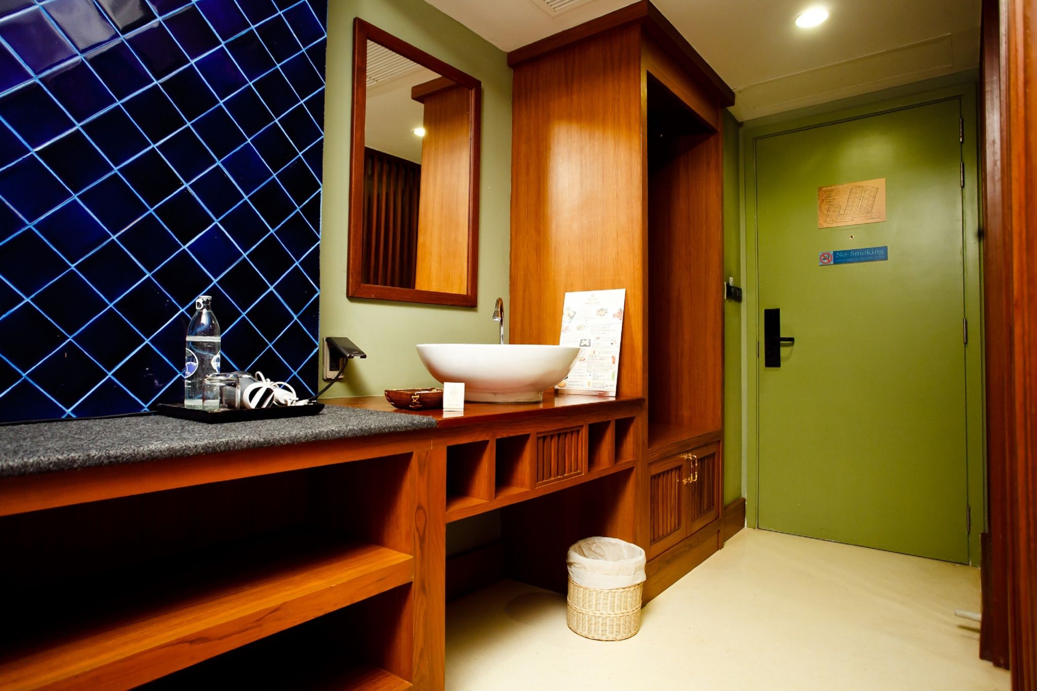 Double Queen Size Bed