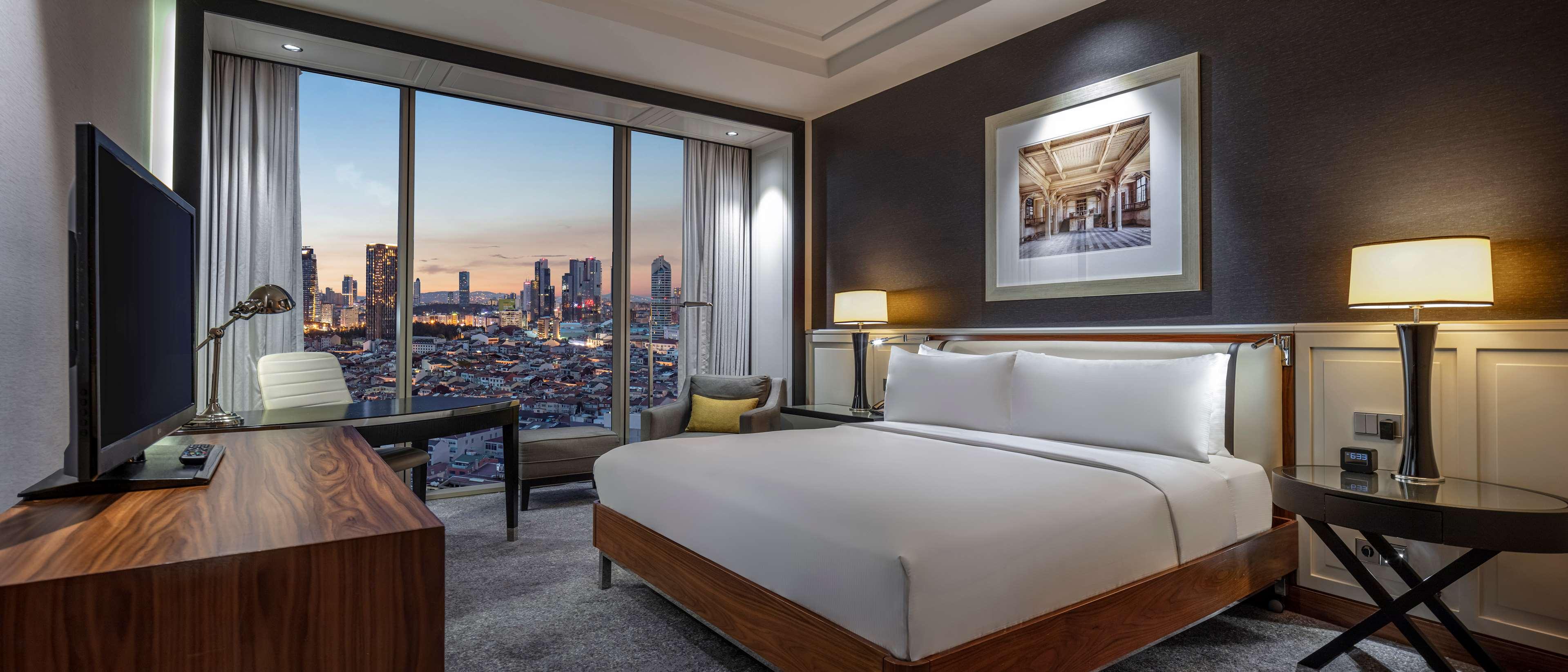 Family Room Guest Room