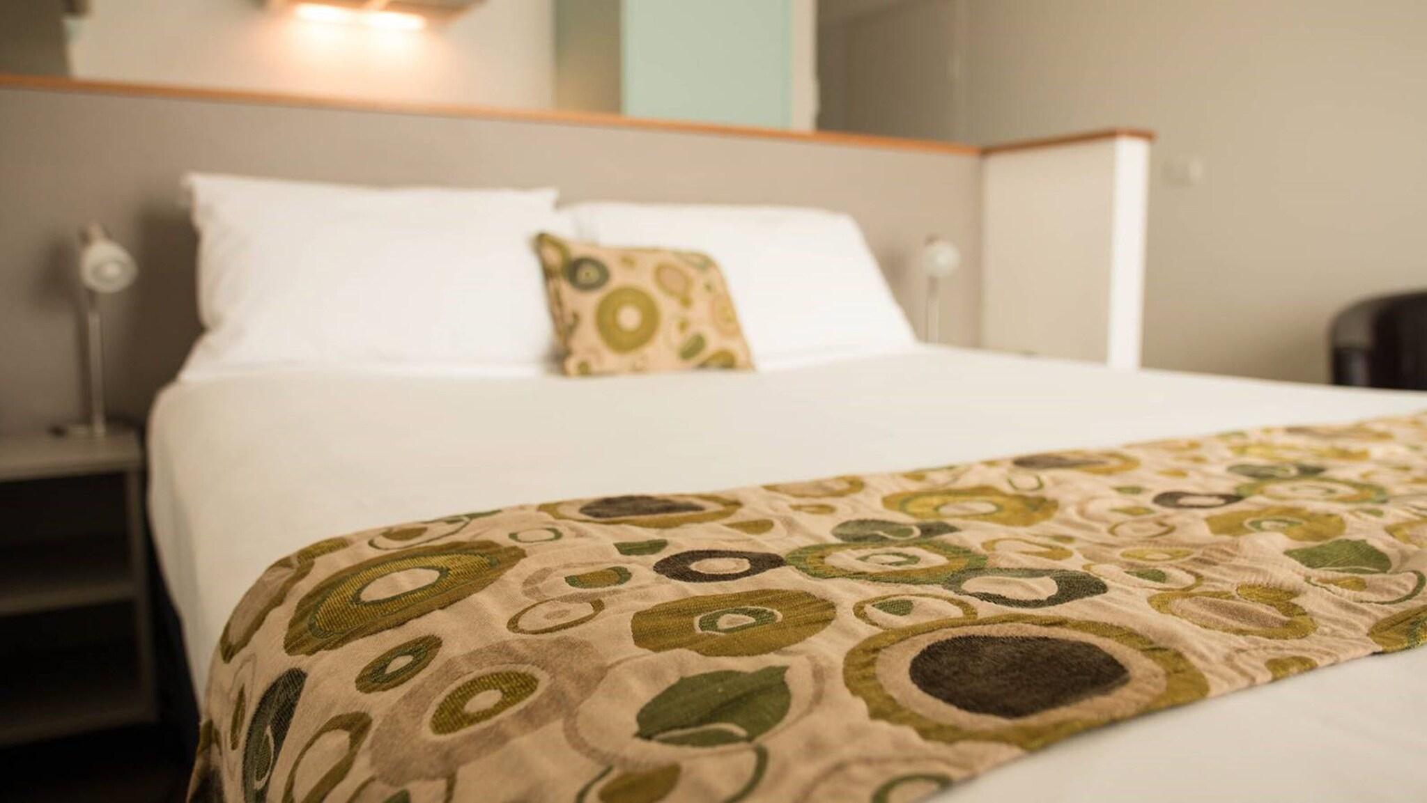 Apartment Queen Size Bed