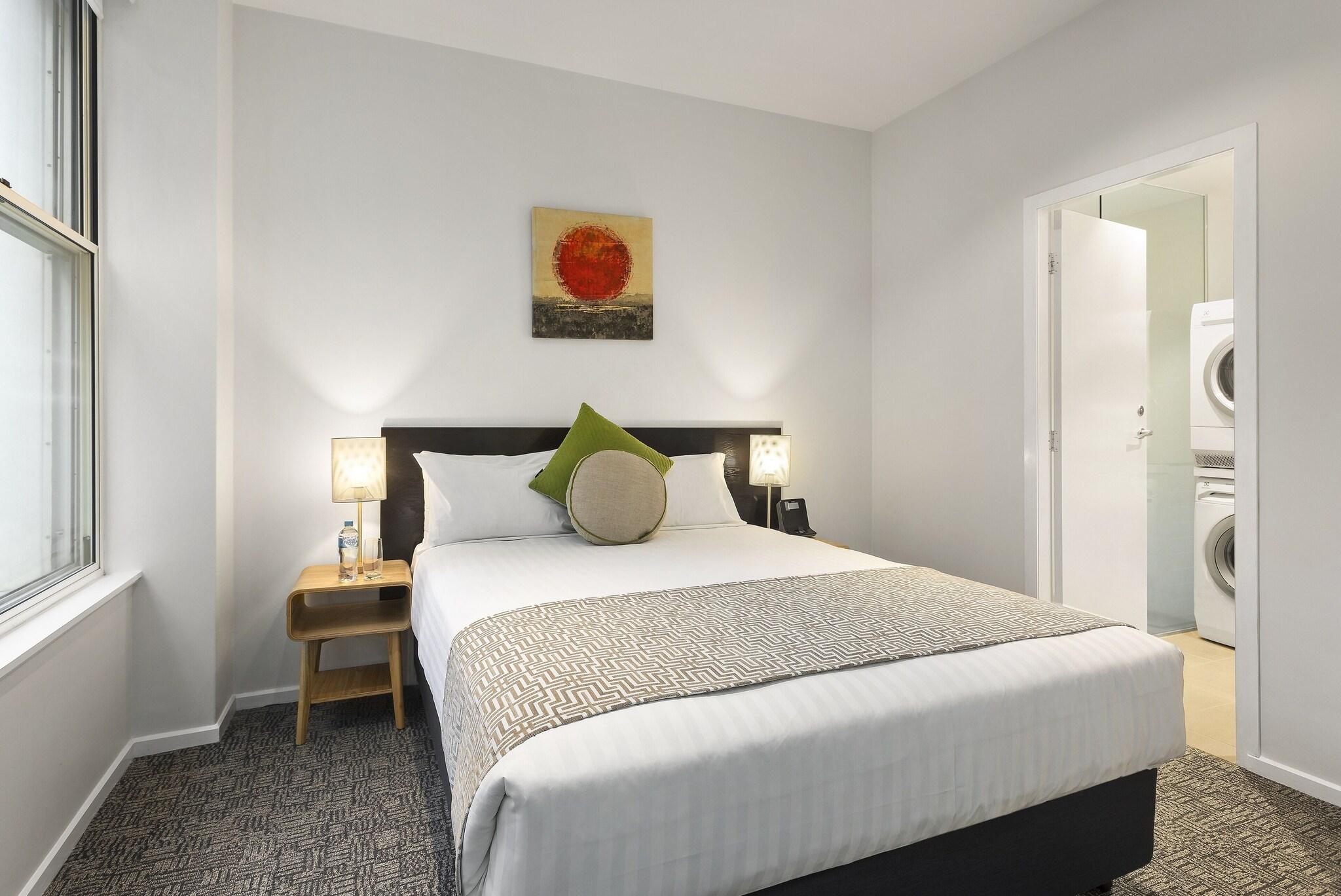 Studio Queen Size Bed