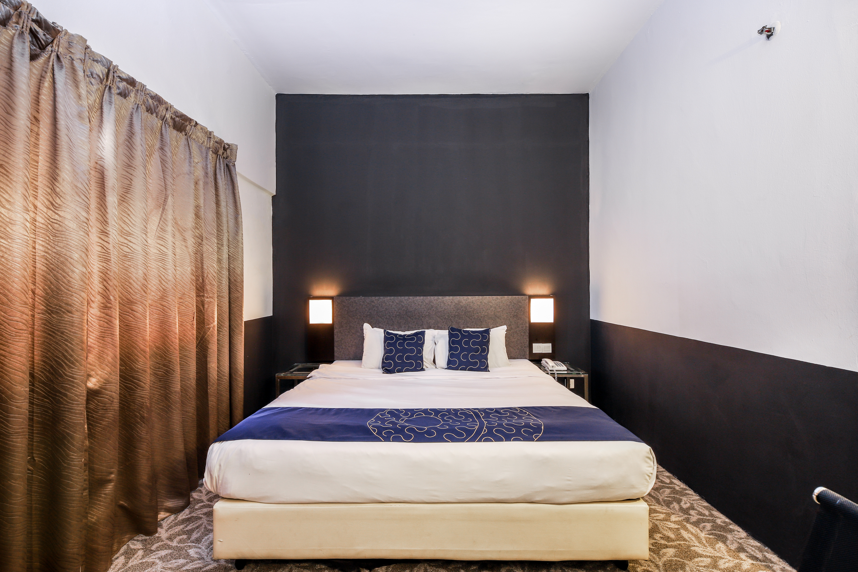 Double Deluxe King Bed