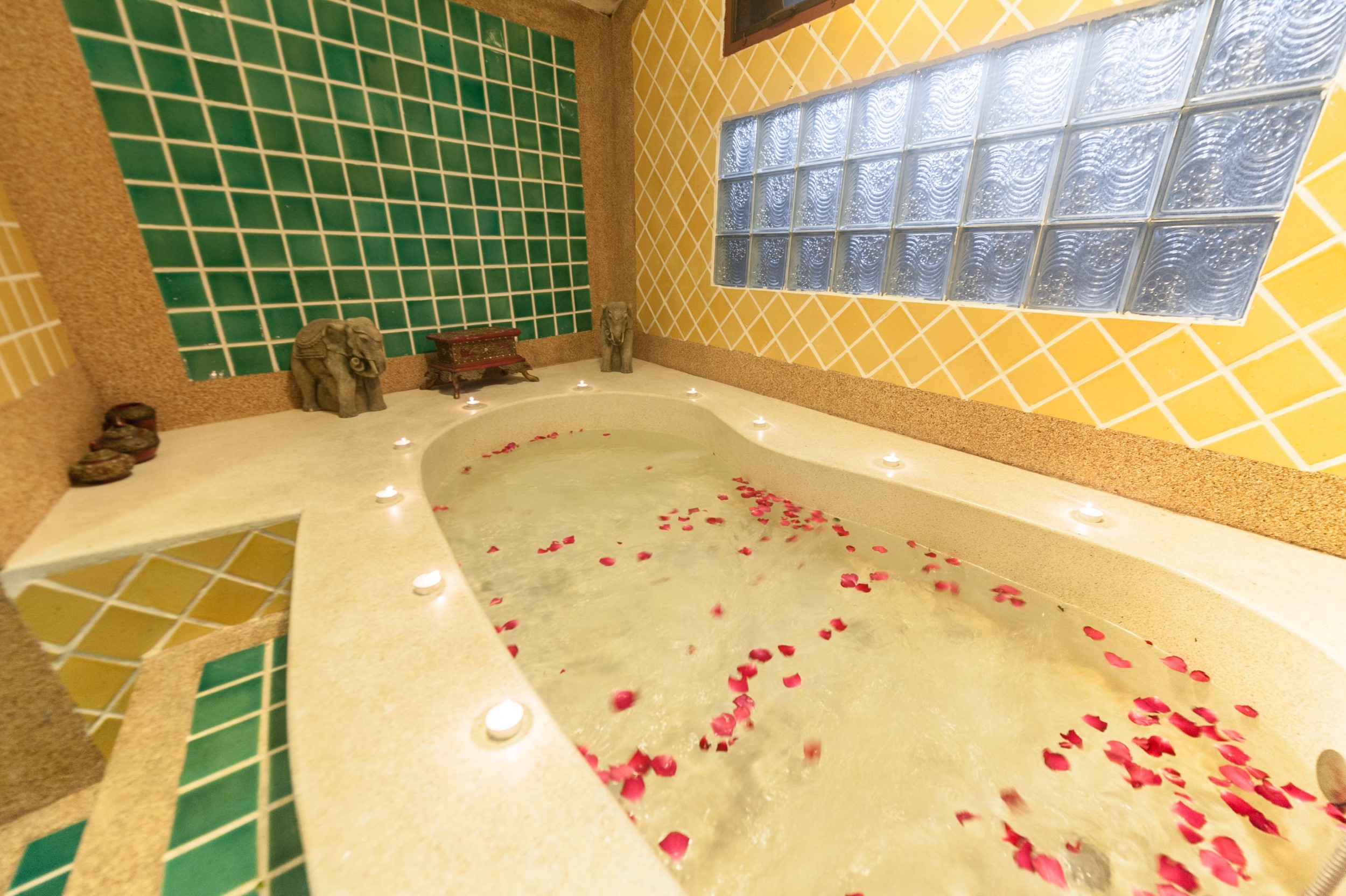 Junior Suite with Jacuzzi