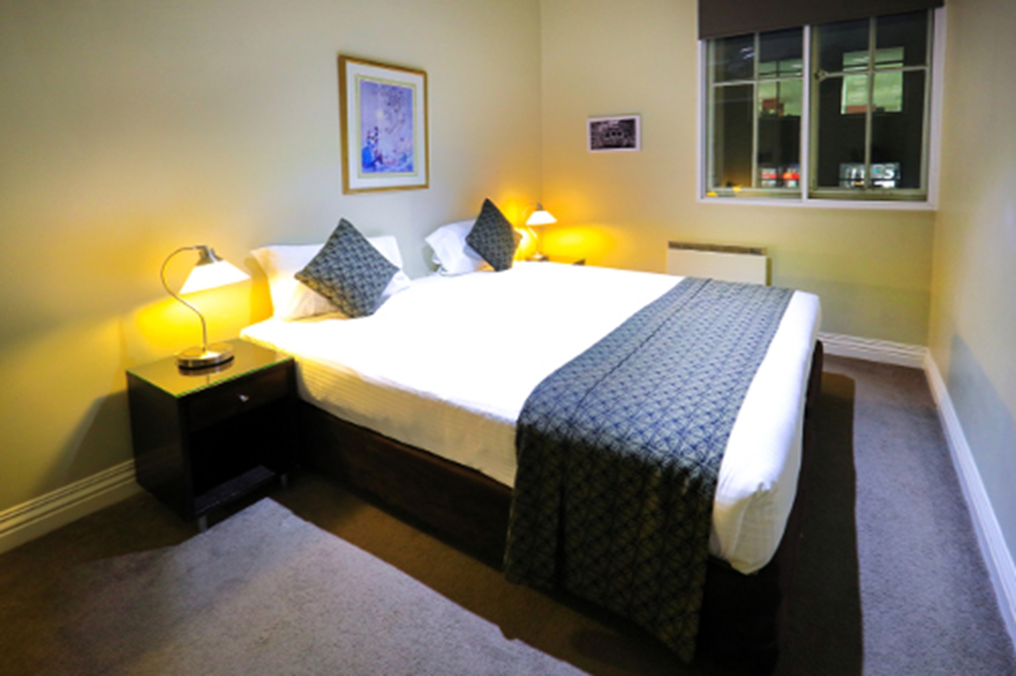 Apartment Three Bedrooms One Bathroom