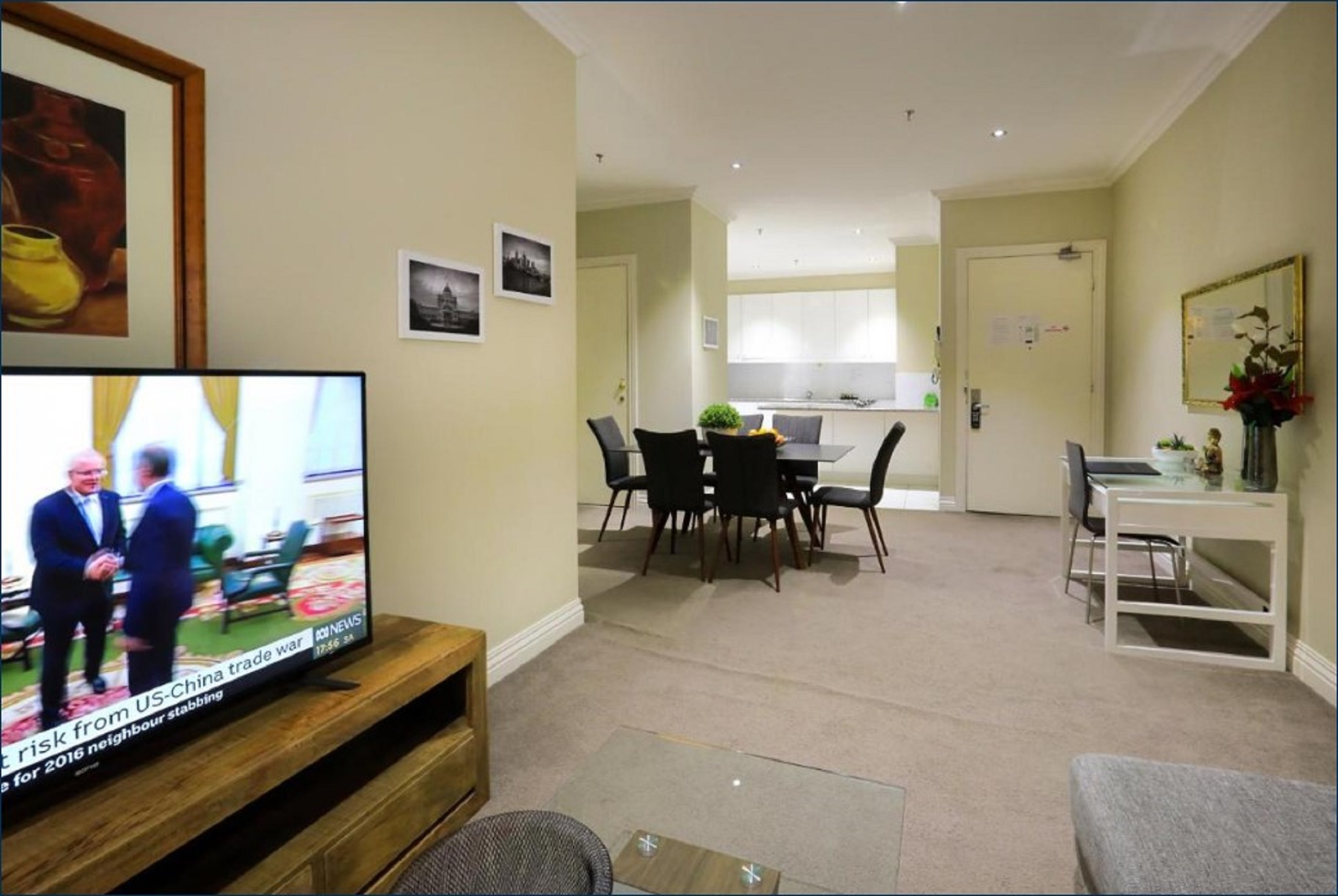 Apartment Three Bedrooms One Bathroom