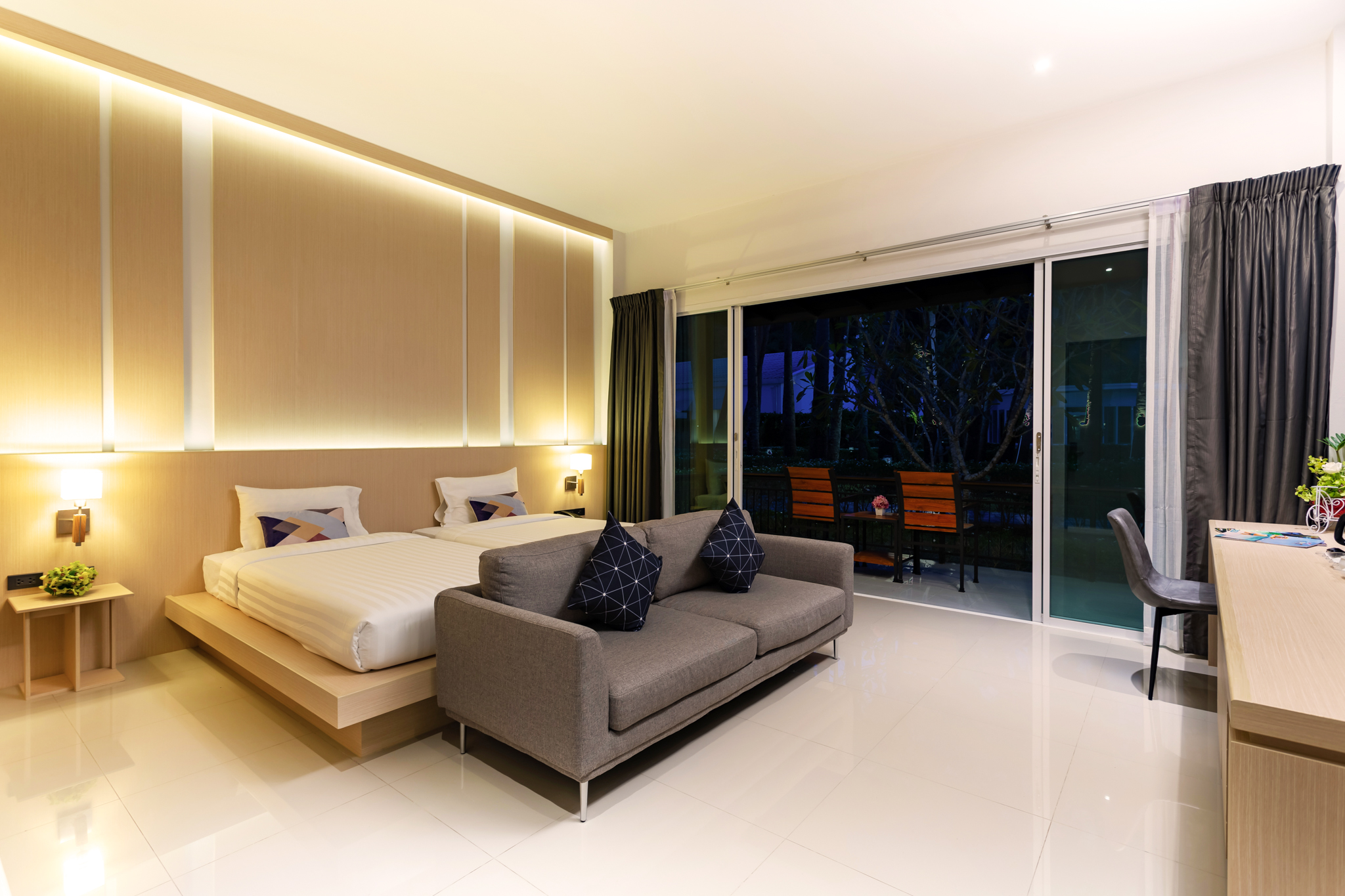 Double or Twin Deluxe with Terrace