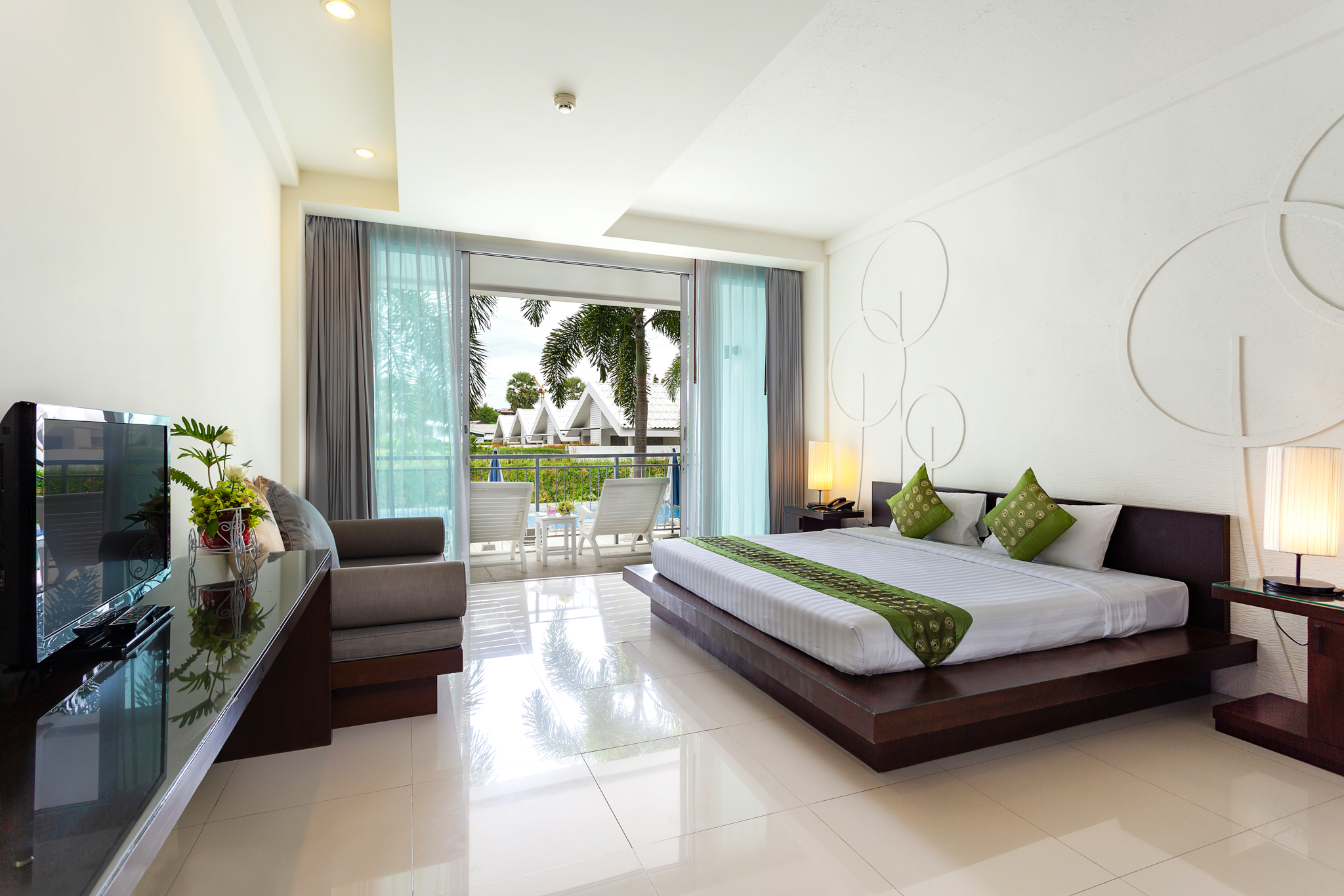 Double or Twin Deluxe Pool View