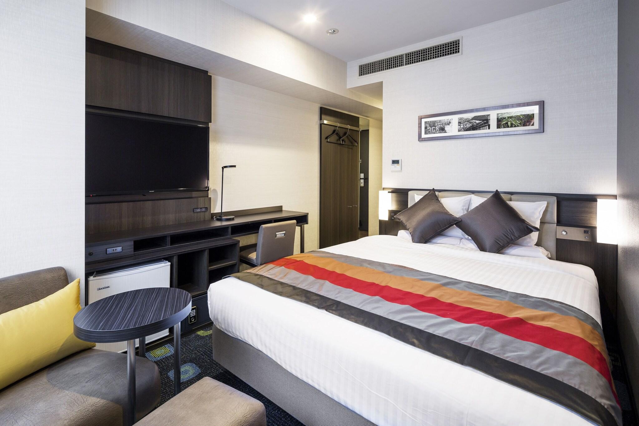 Double Superior Queen Bed