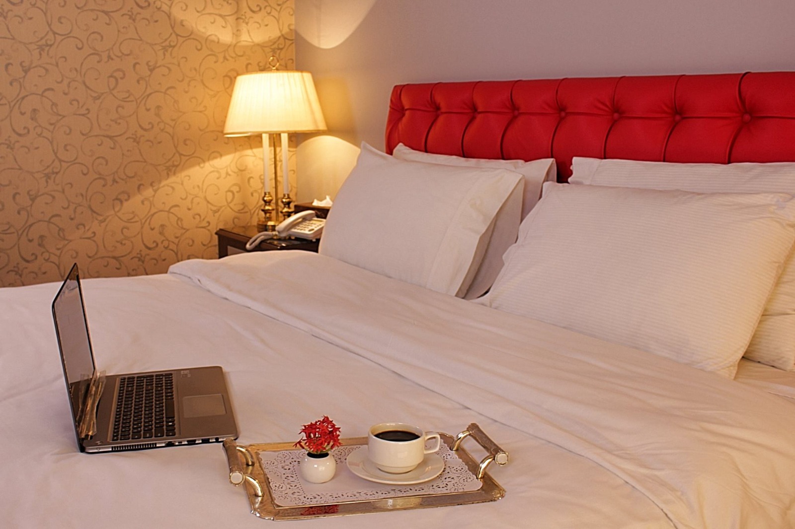 Double City View King Bed