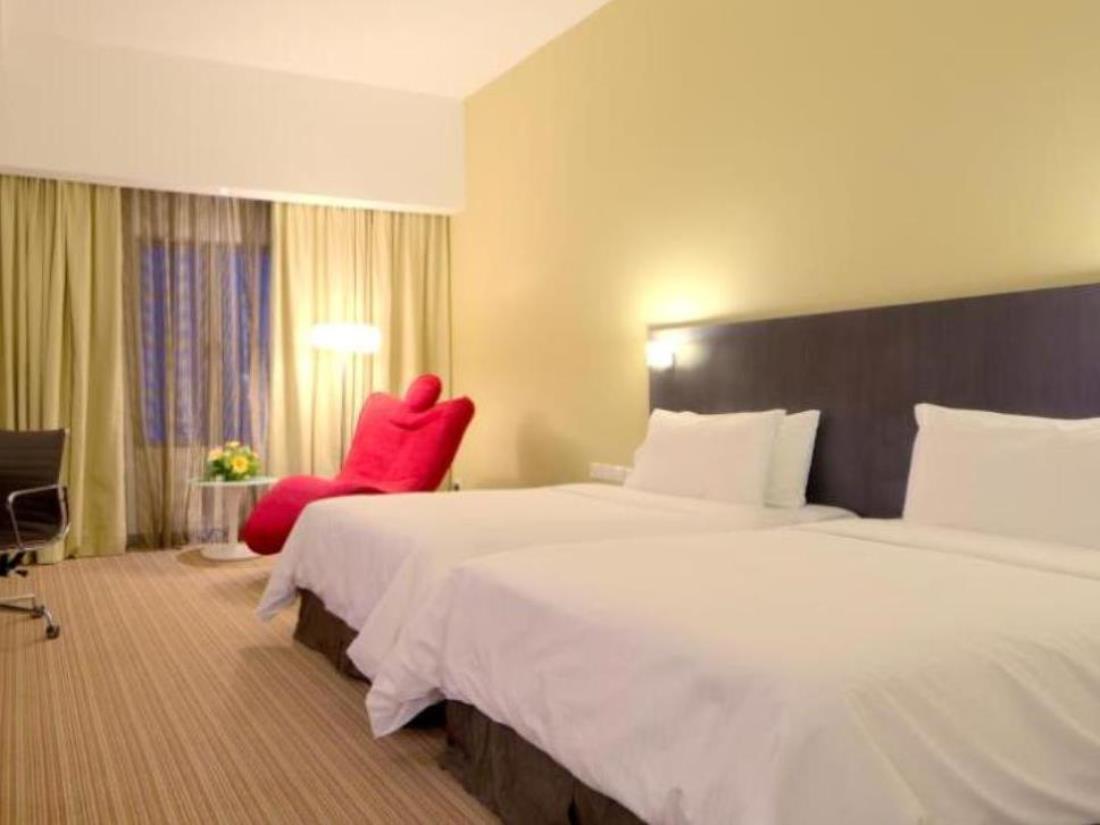 Double or Twin Standard