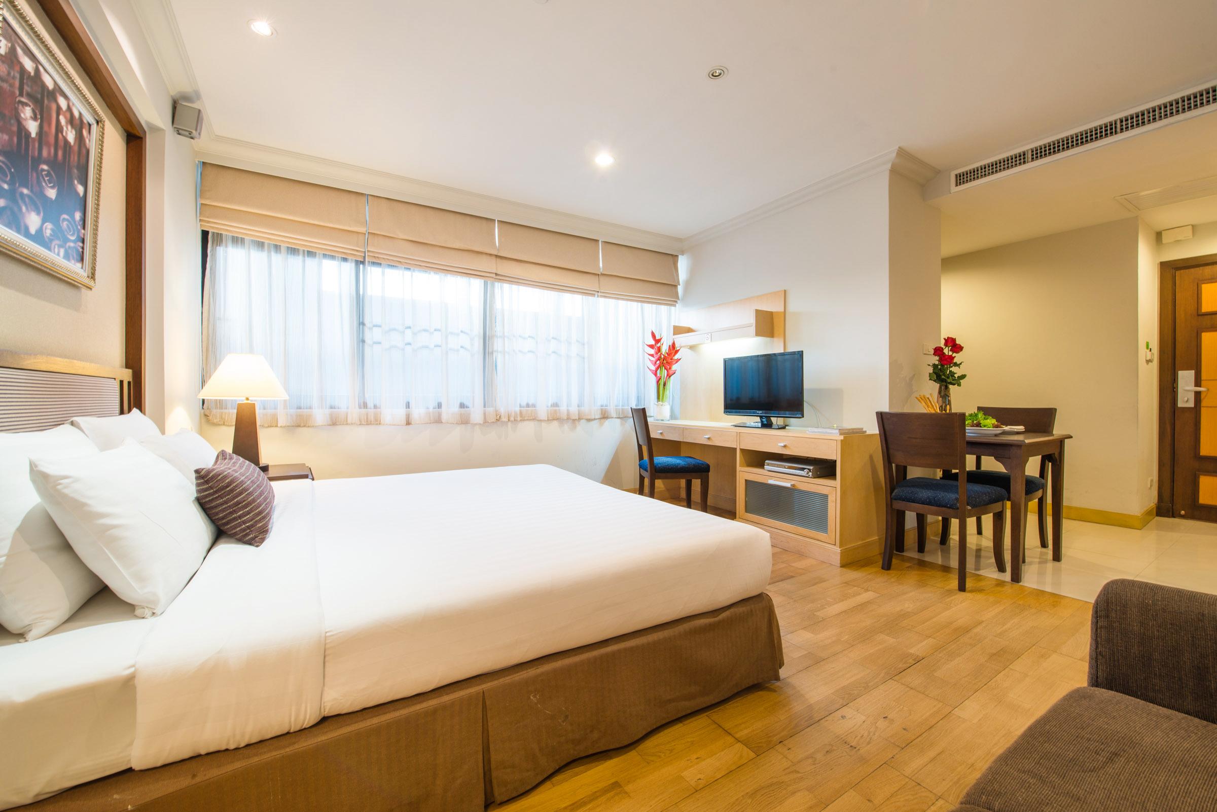 Double or Twin Executive