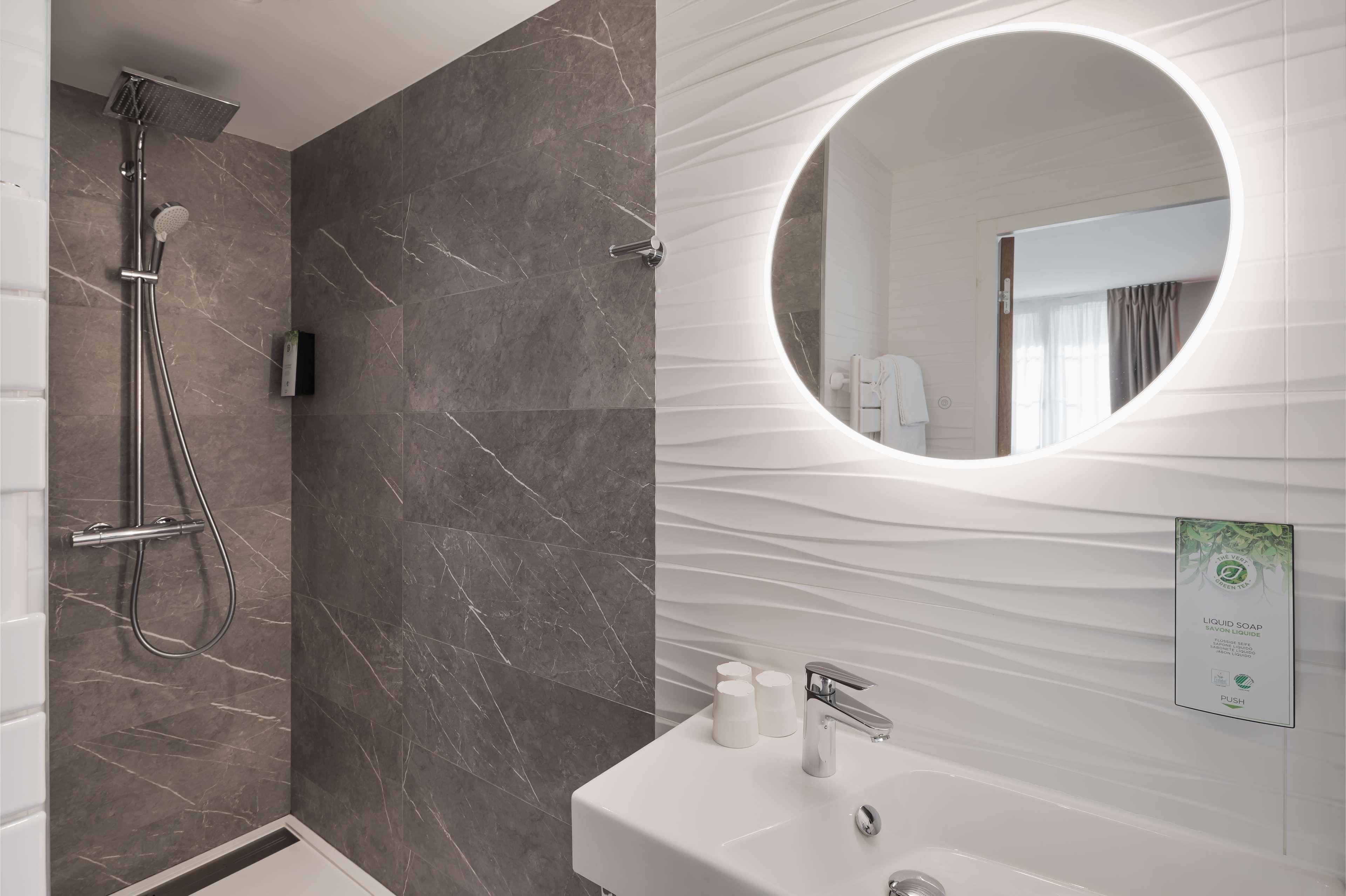 Double Superior King Bed