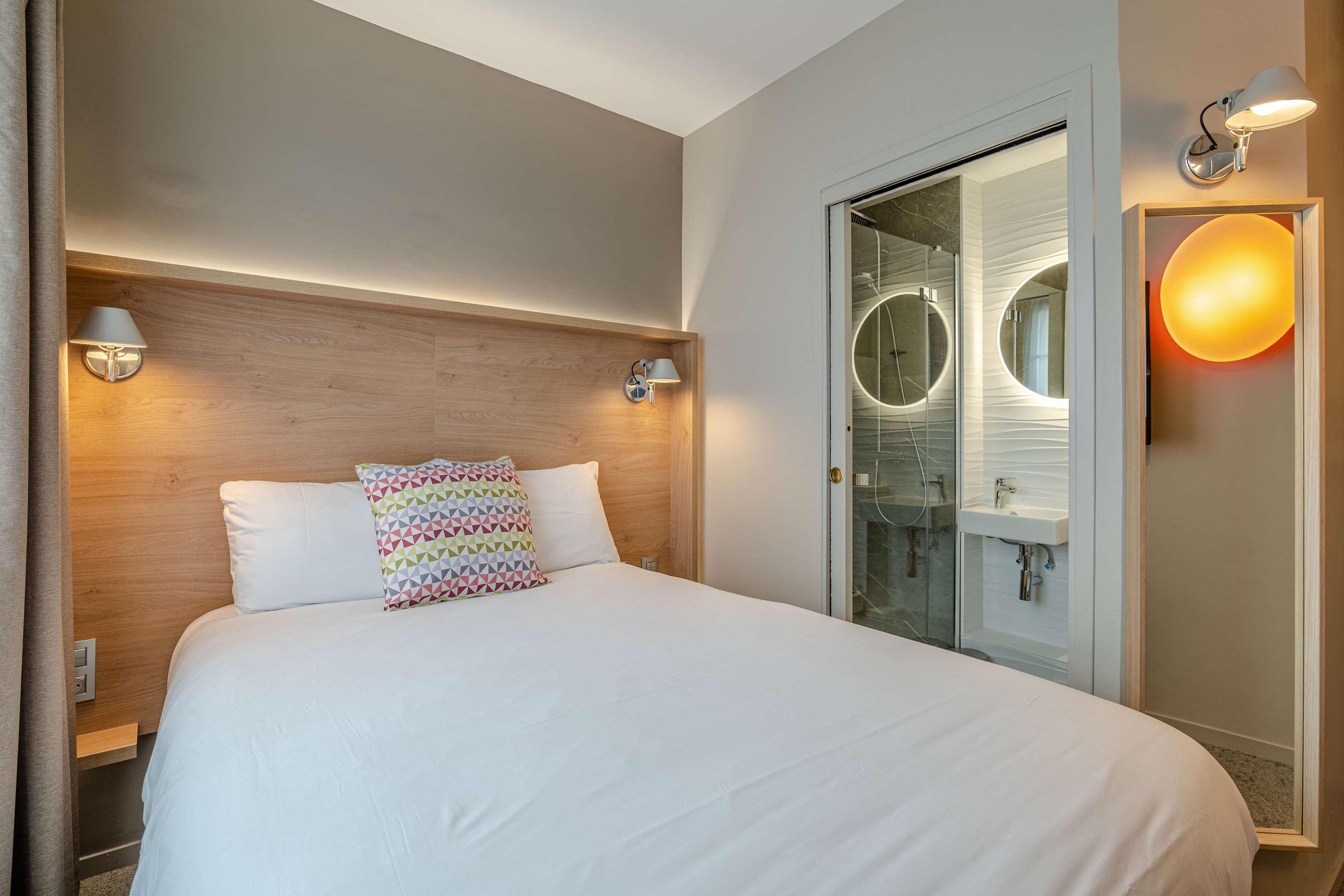 Double Superior King Bed