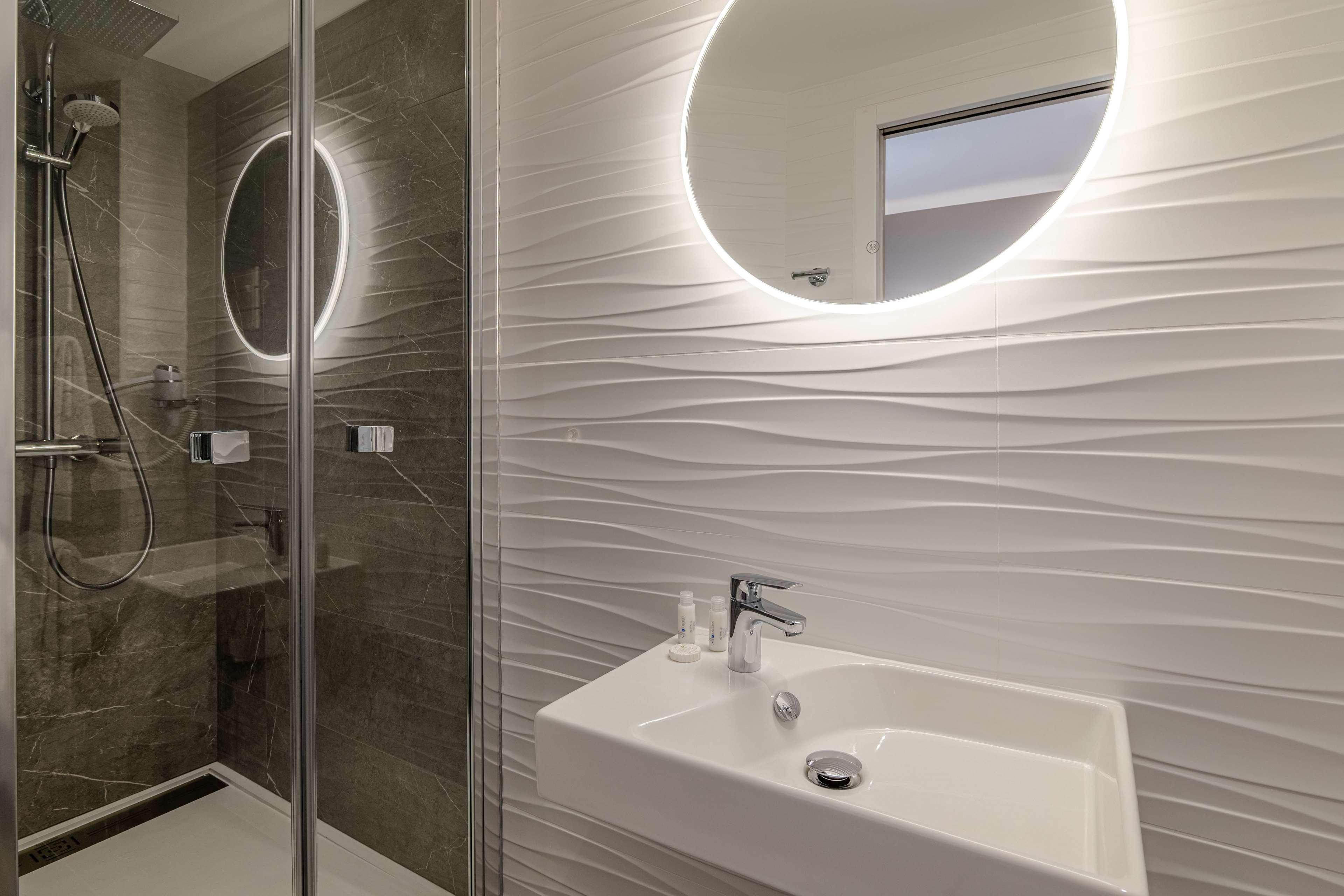 Double Superior King Bed