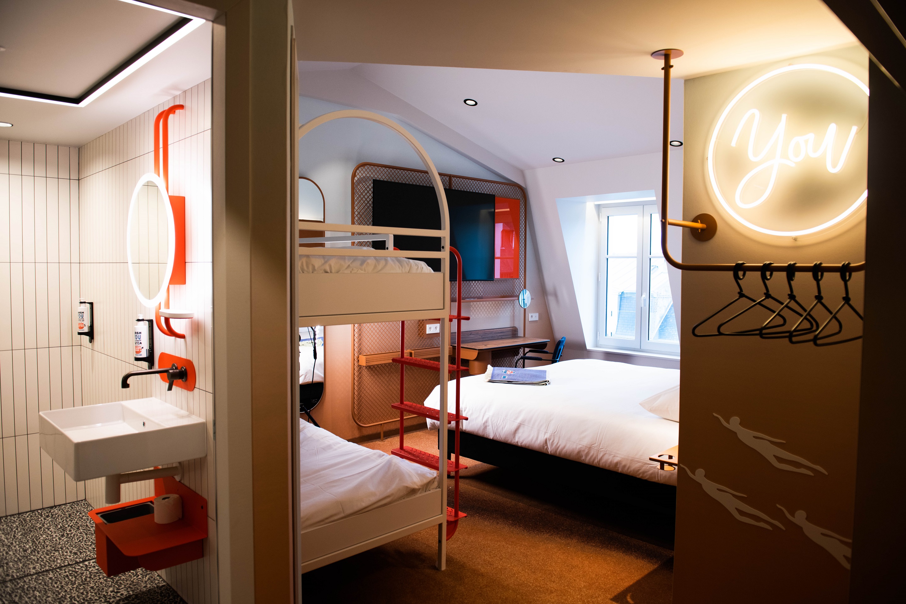 Family Room Capacity 4