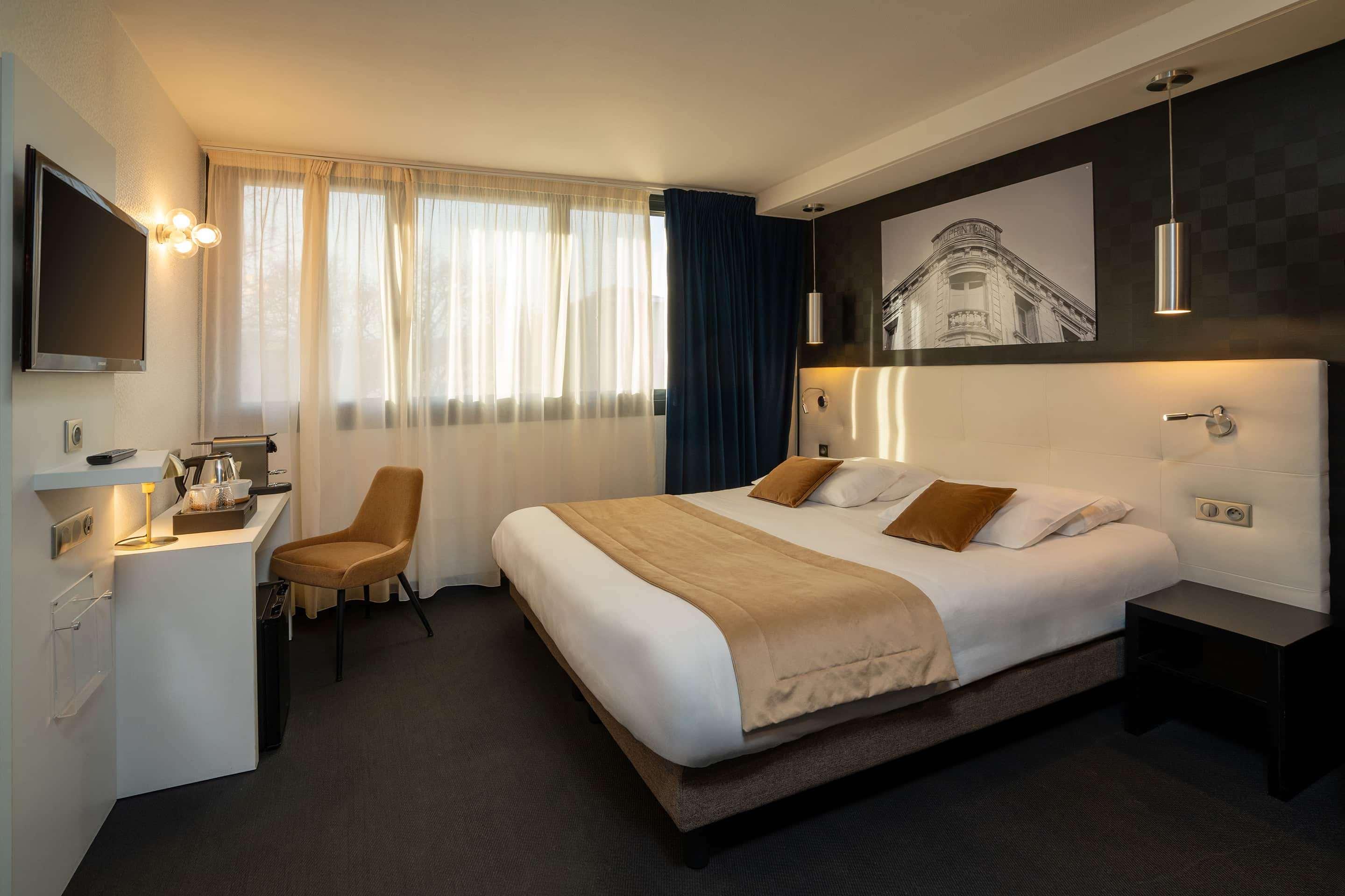 Double or Twin Standard