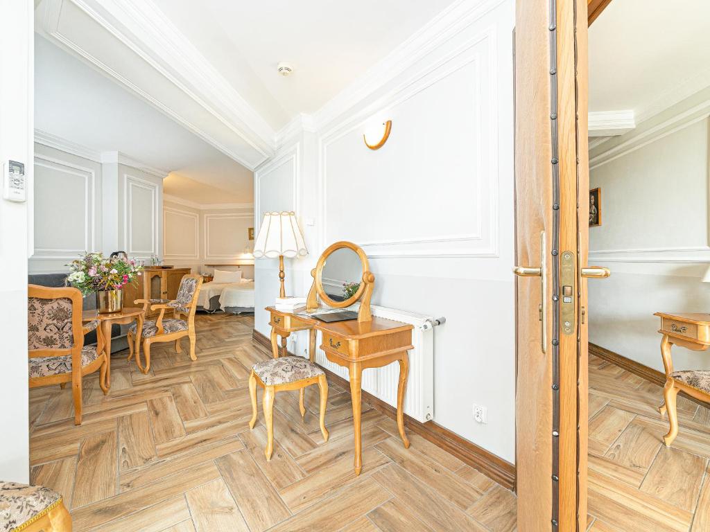 Studio One Bedroom Two Bathrooms