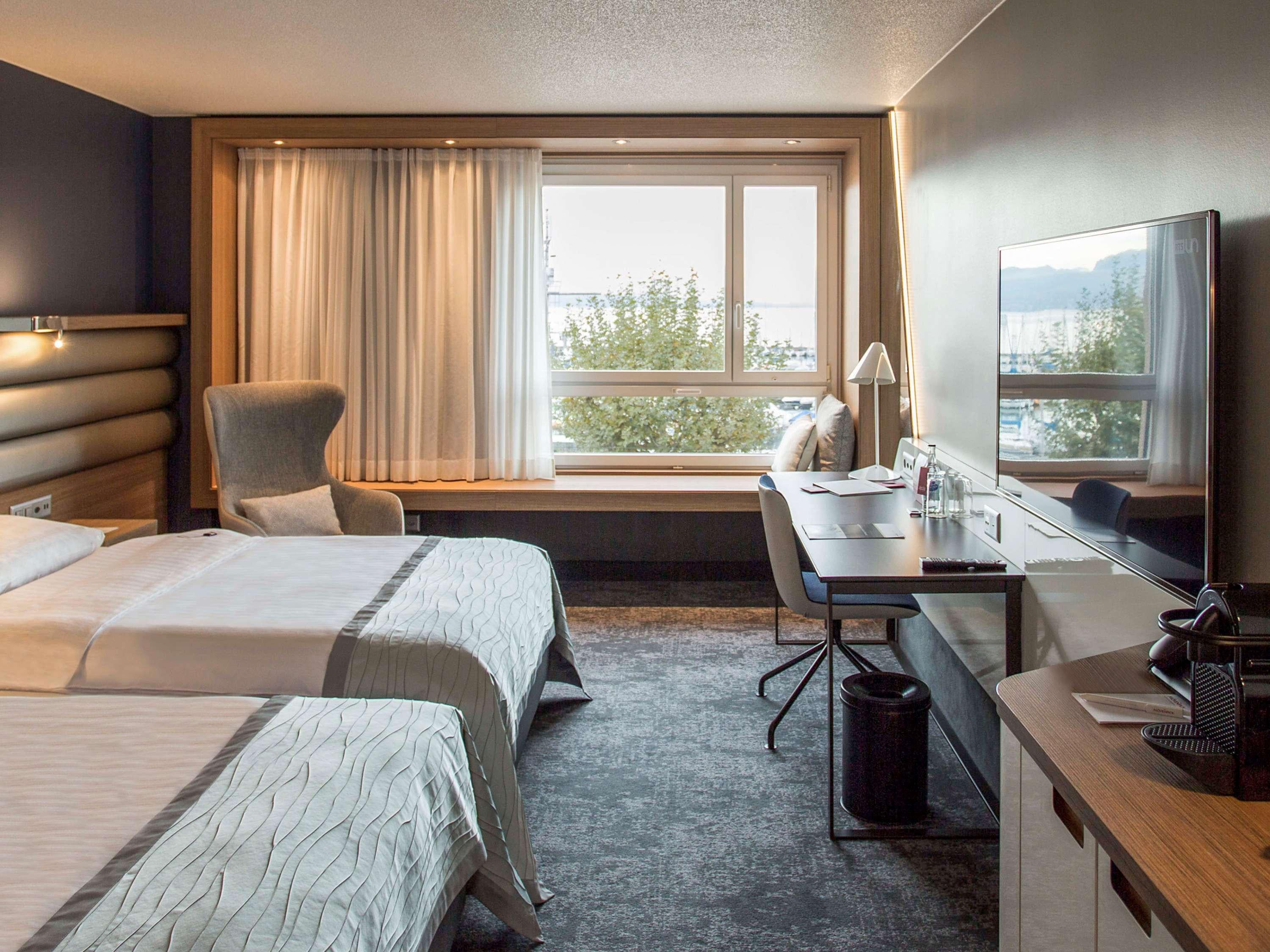 Twin Deluxe Lake View