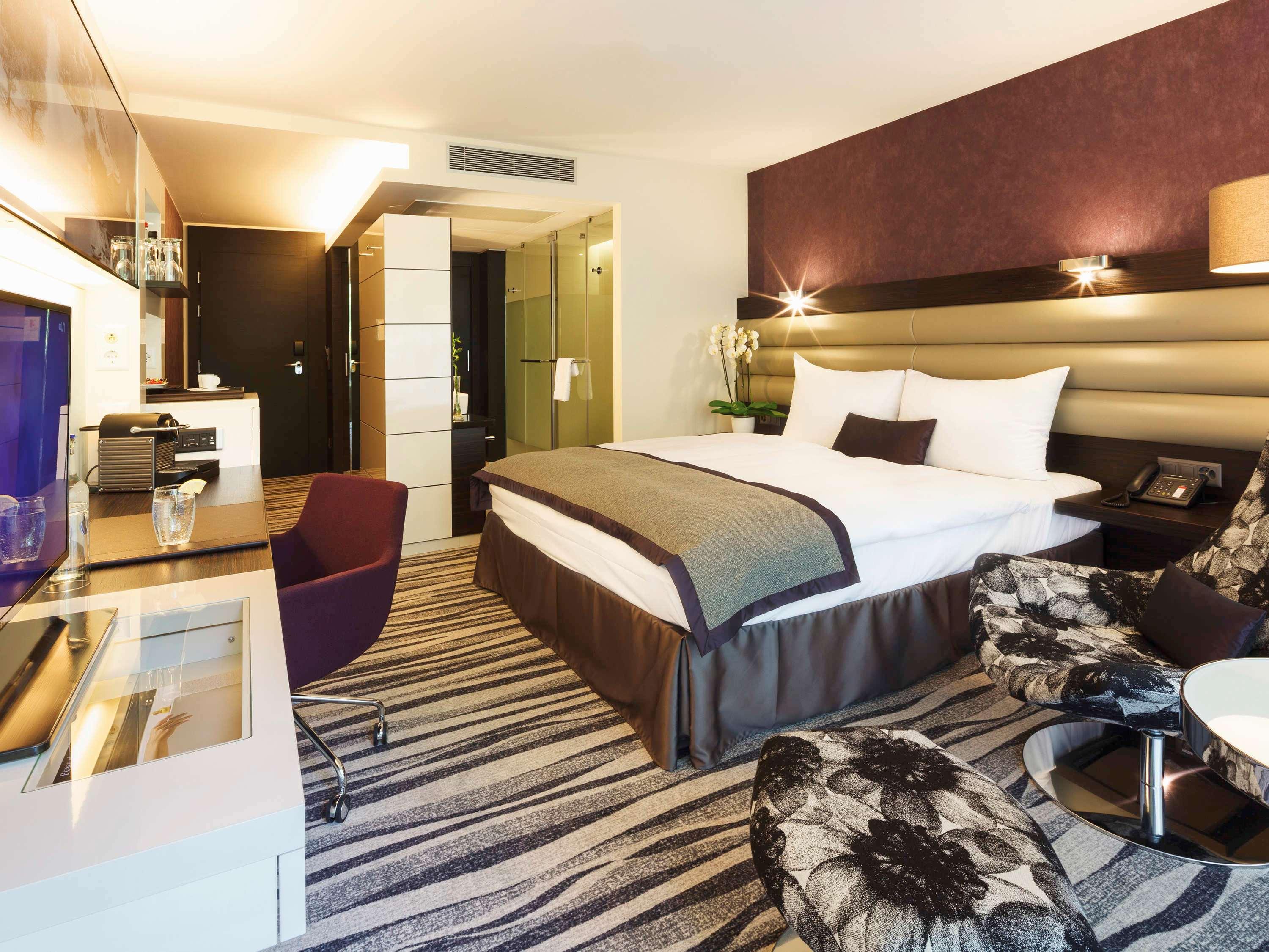 Room Premium Queen Bed