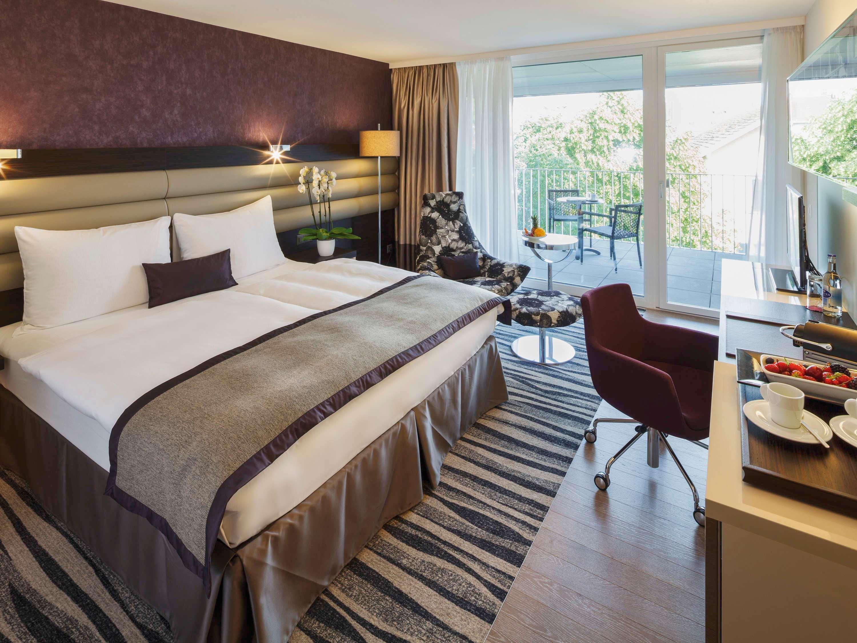 Room Premium Queen Bed