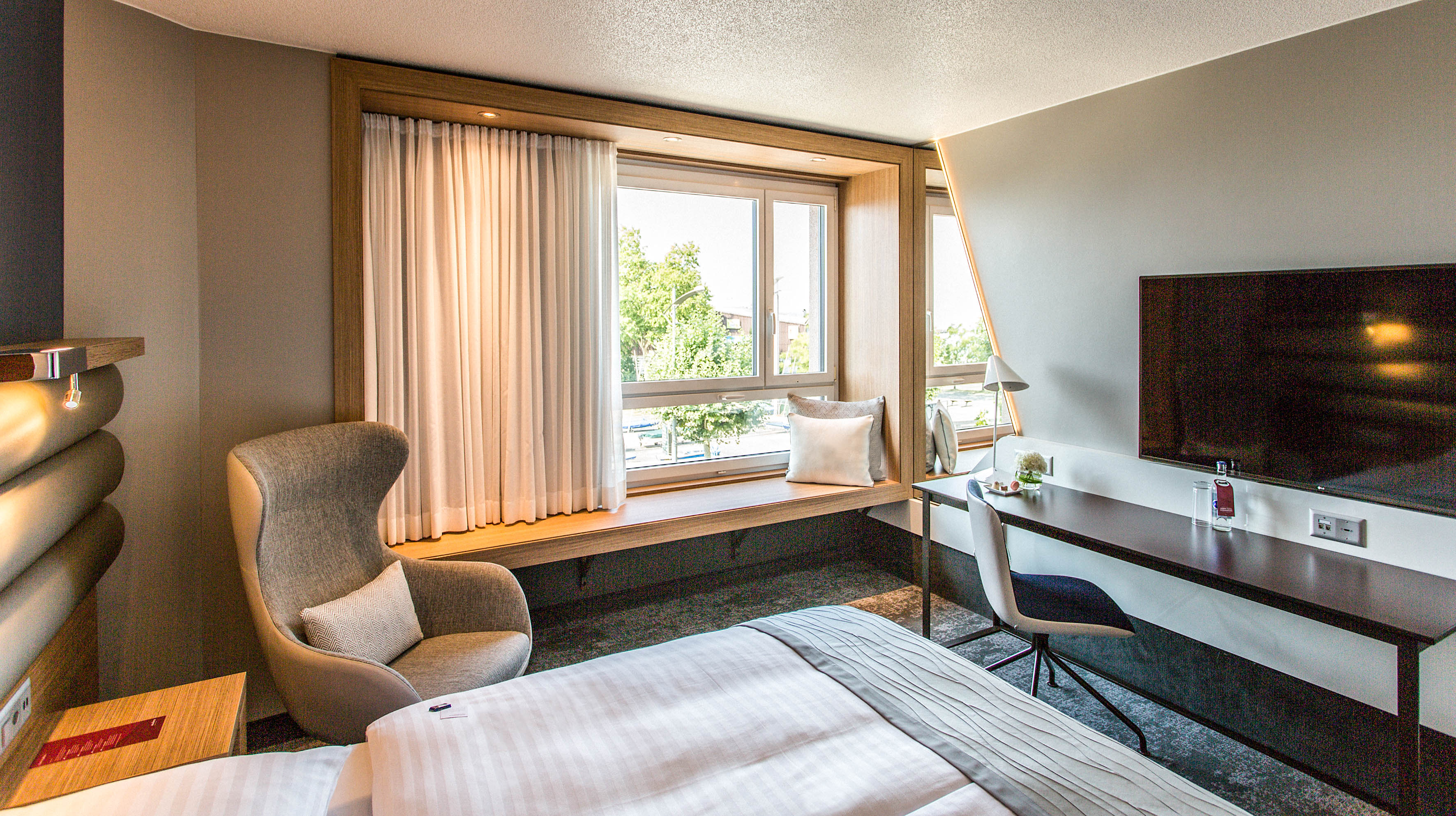 Double Deluxe Lake View