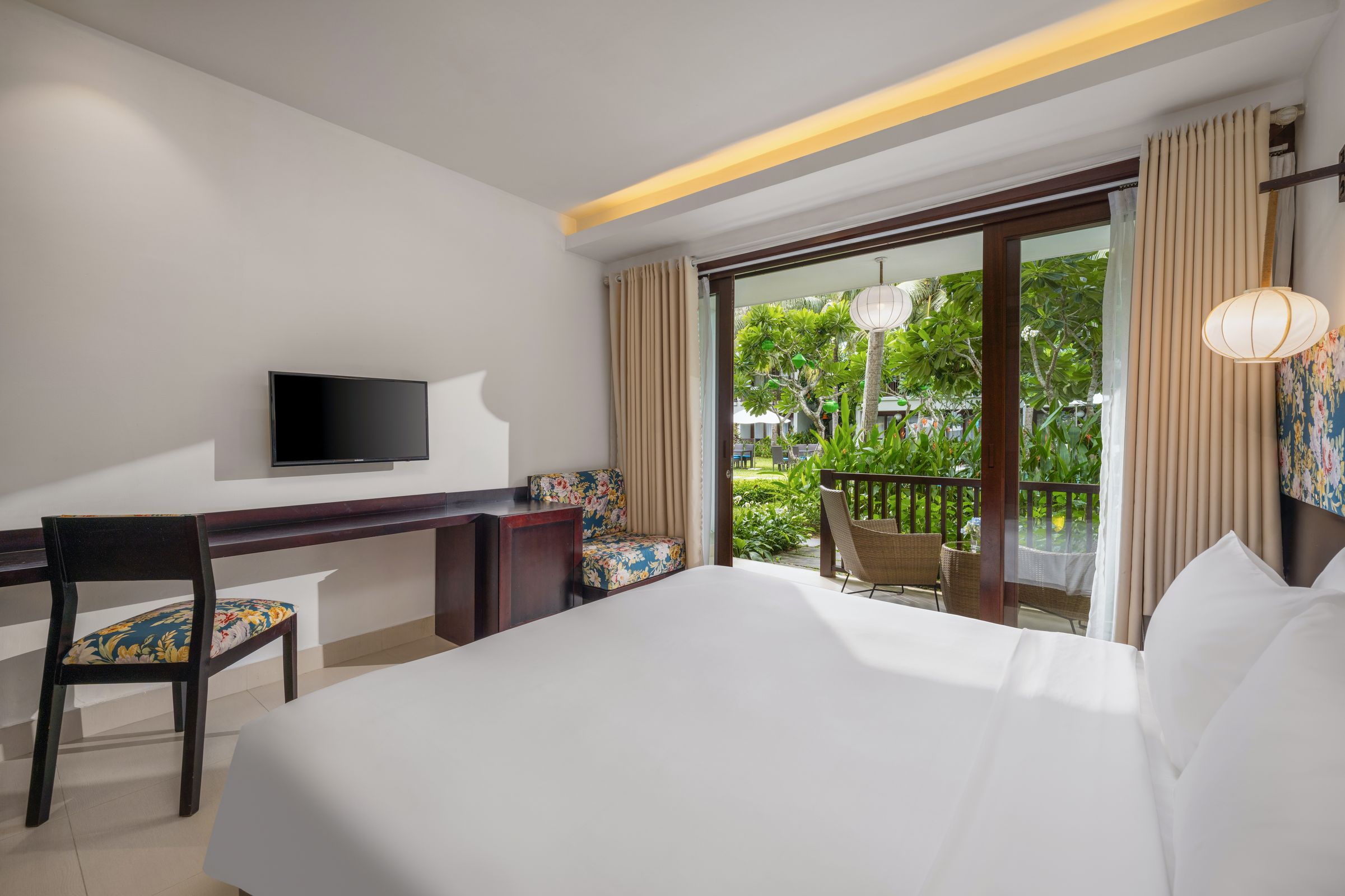 Double Deluxe Pool View