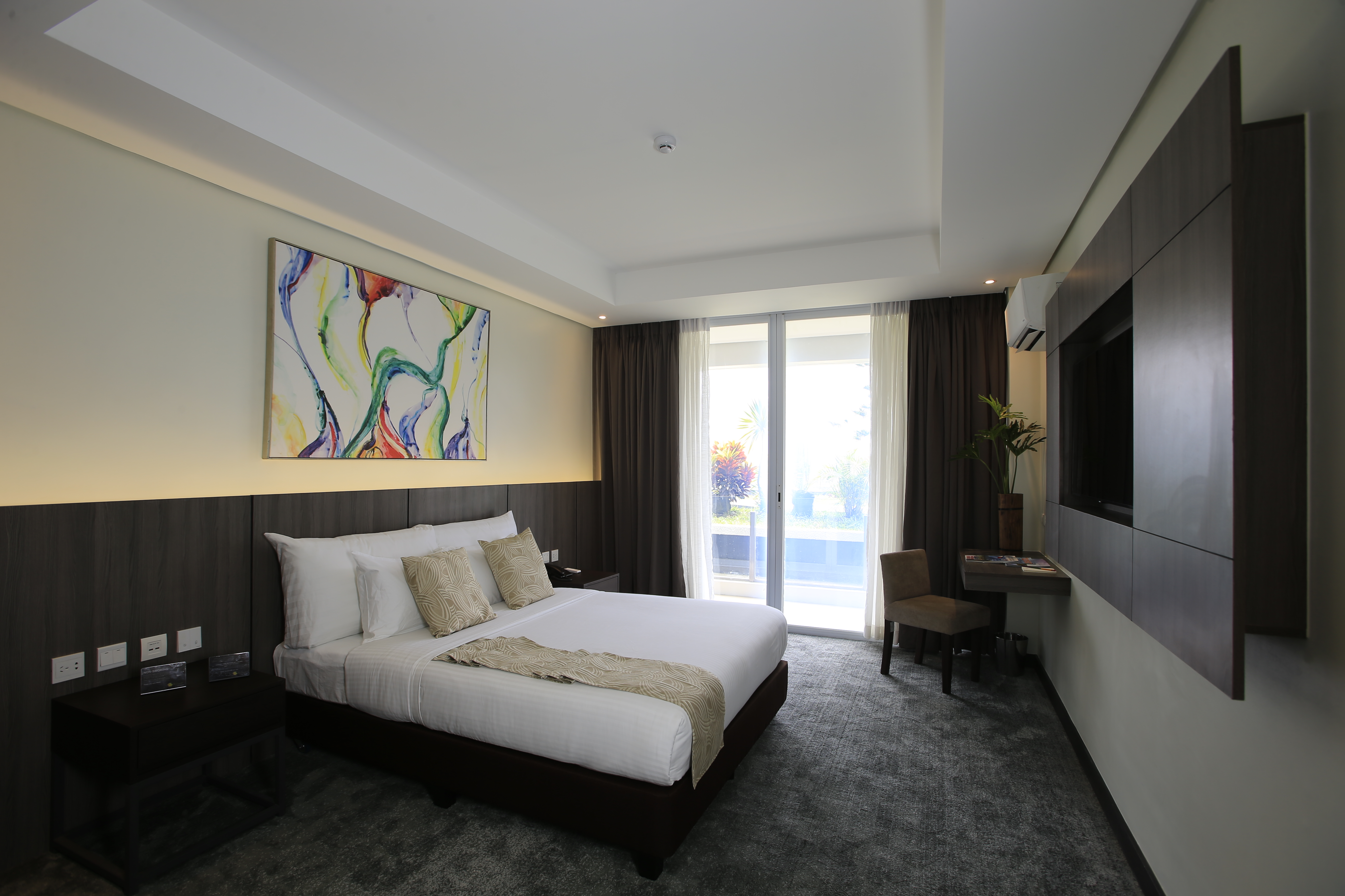 Double Deluxe Queen Bed