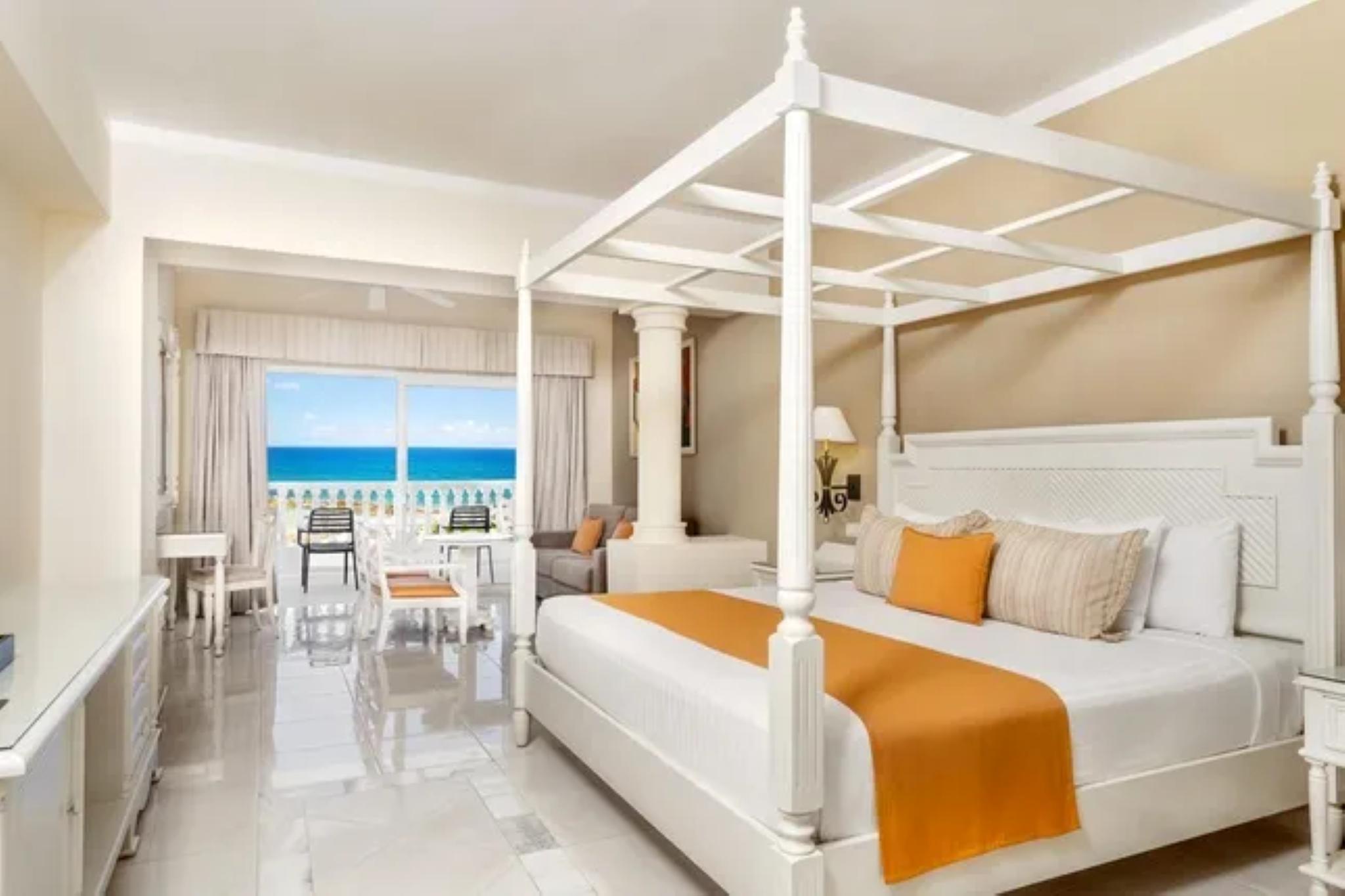 Junior Suite Ocean Front
