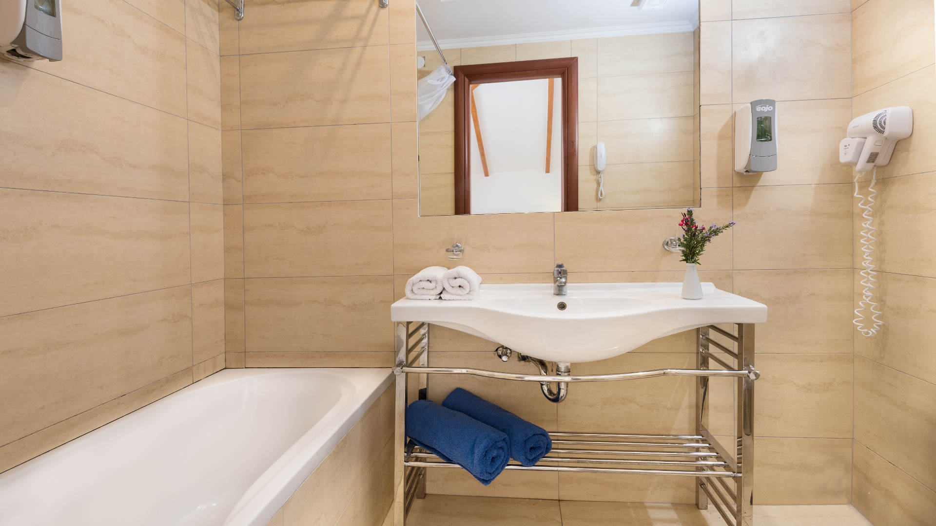 Double or Twin Sea View