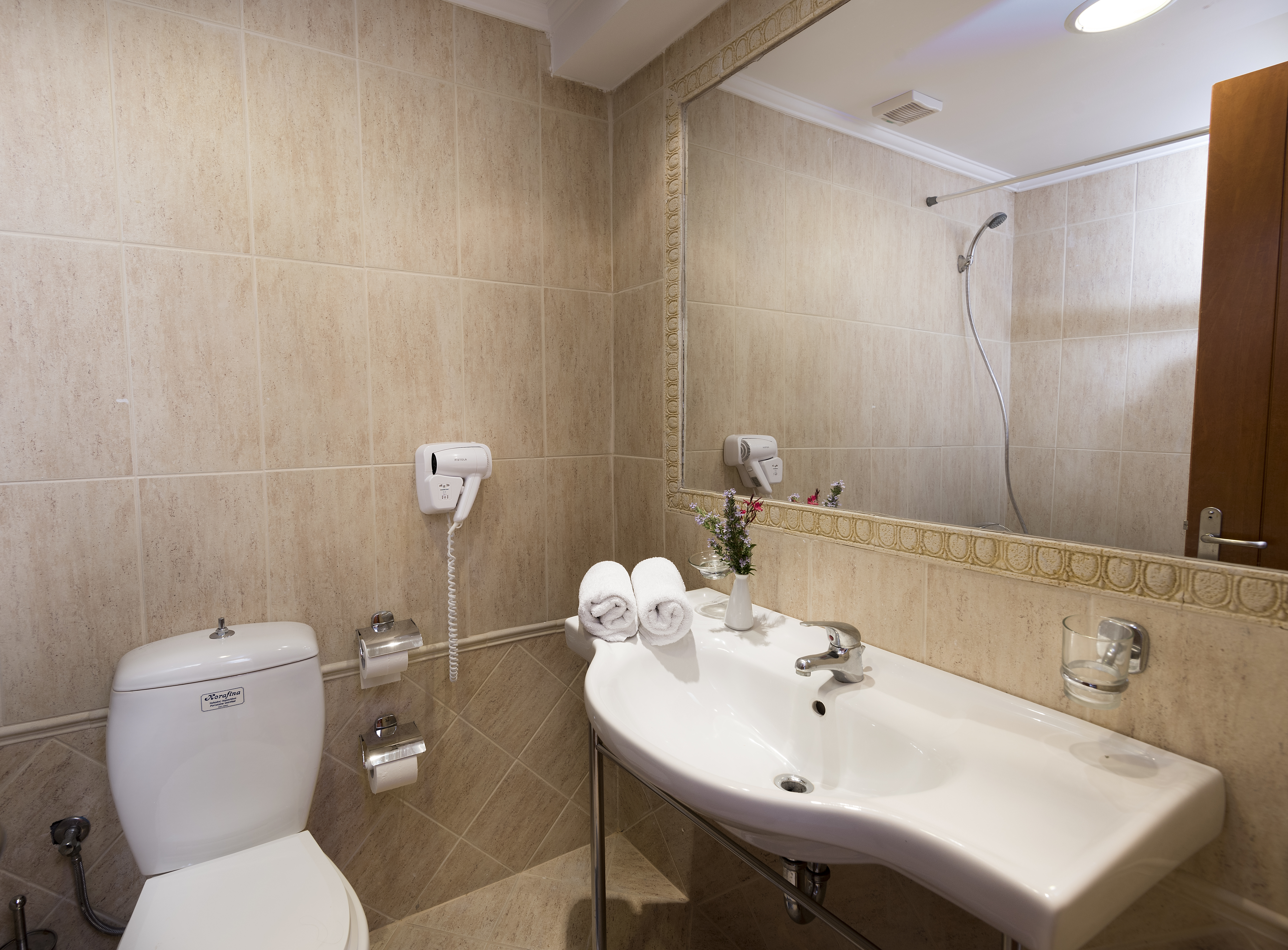 Suite Connecting Room