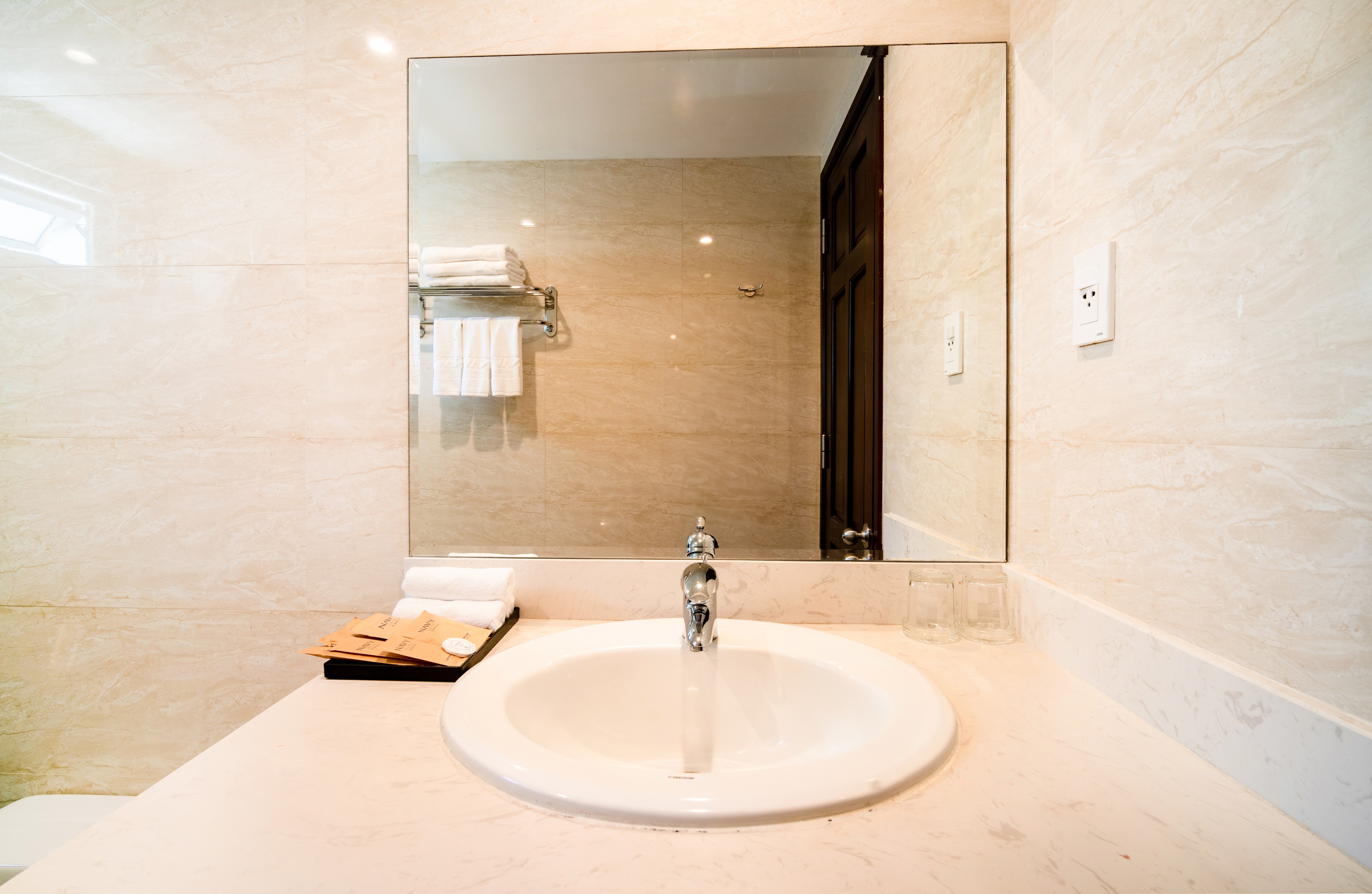 Triple Deluxe City View