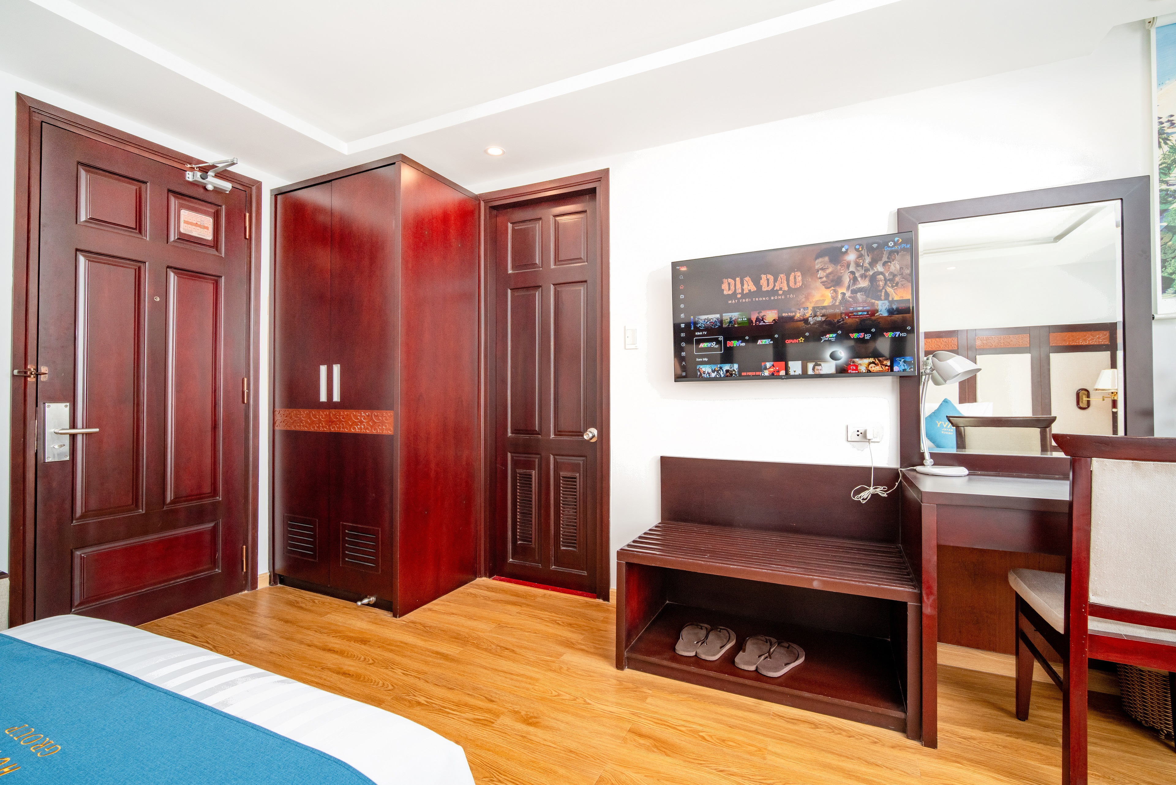 Twin Deluxe City View