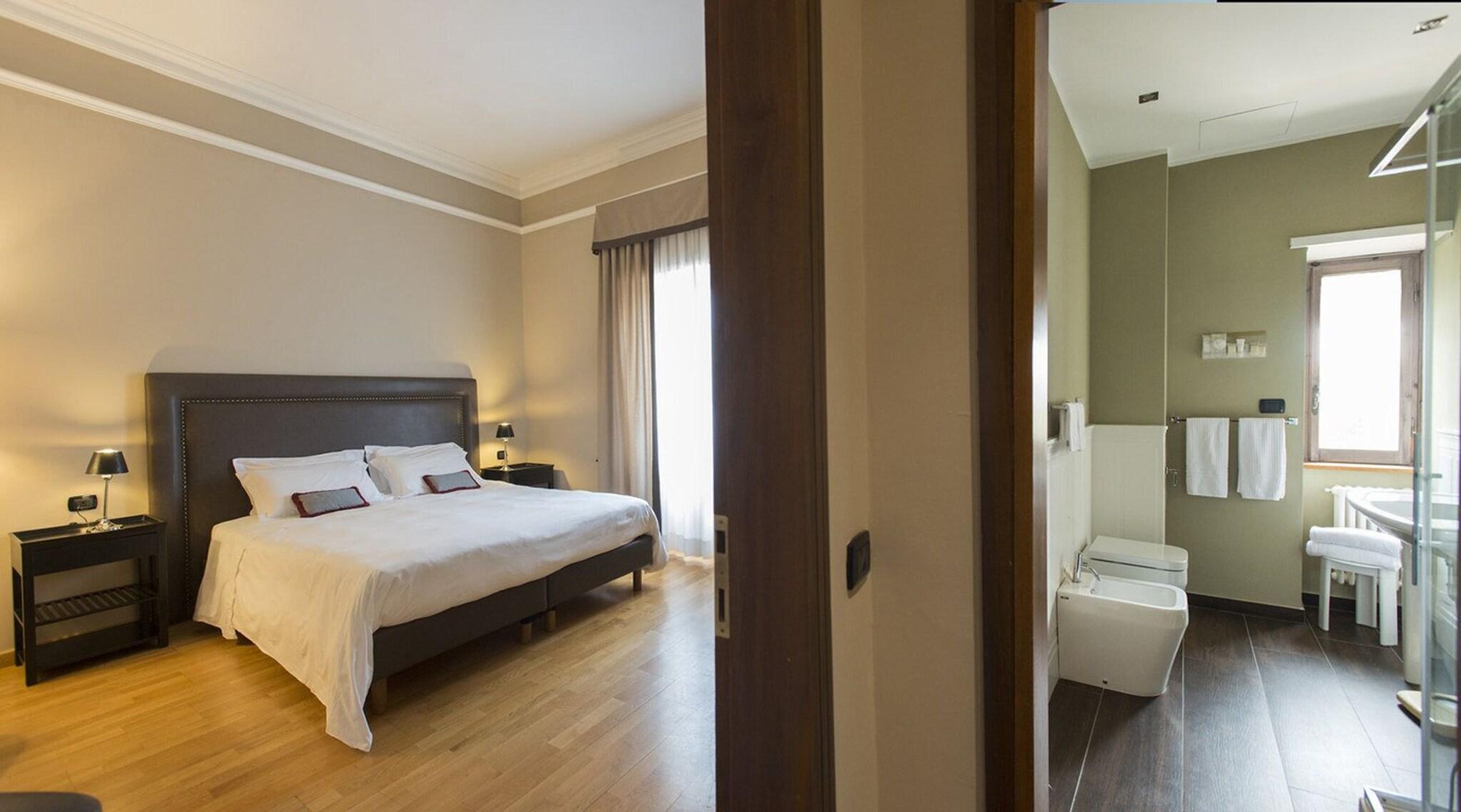 Double Superior King Bed